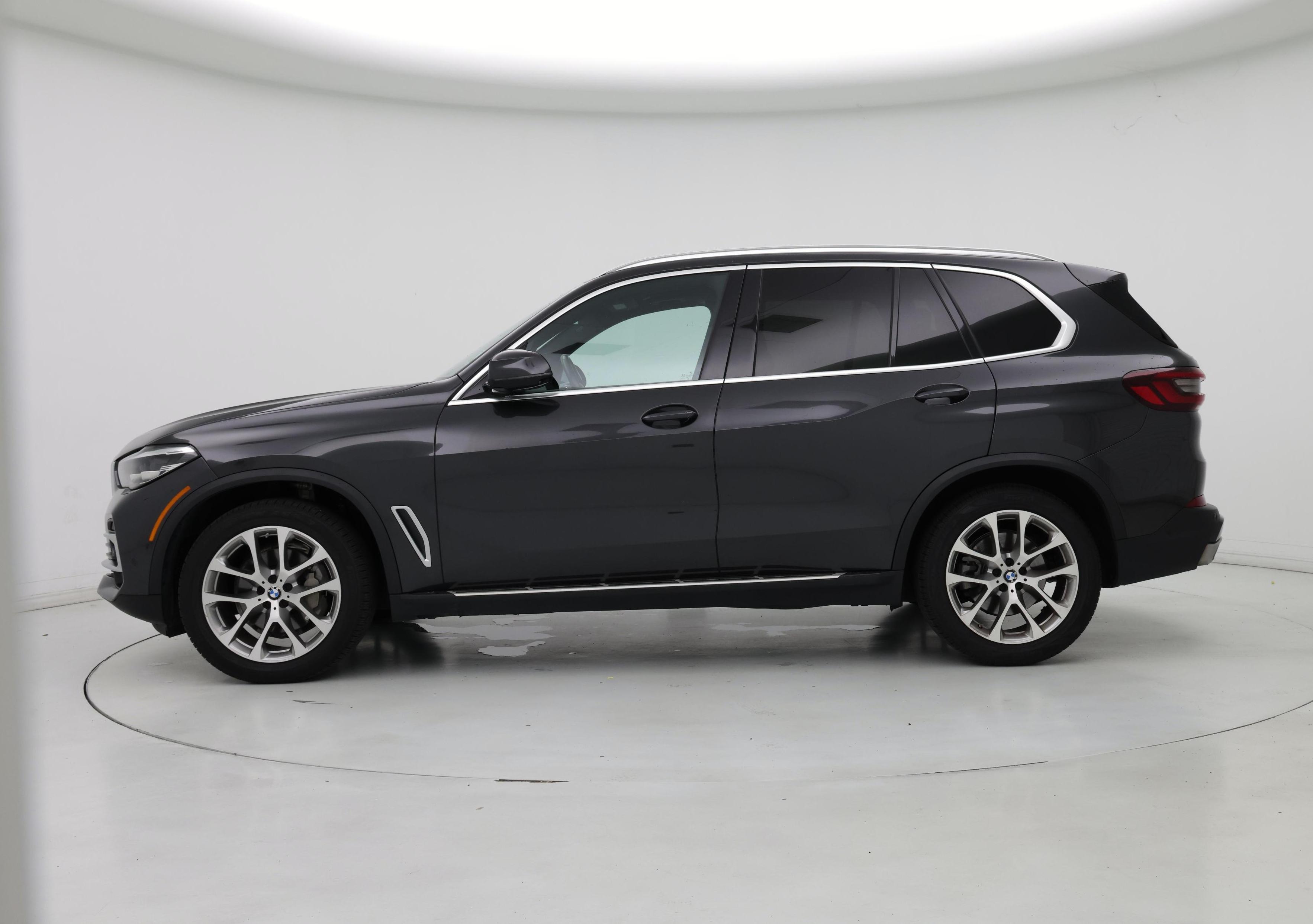 Thumbnail: 2023 BMW X5 - 3