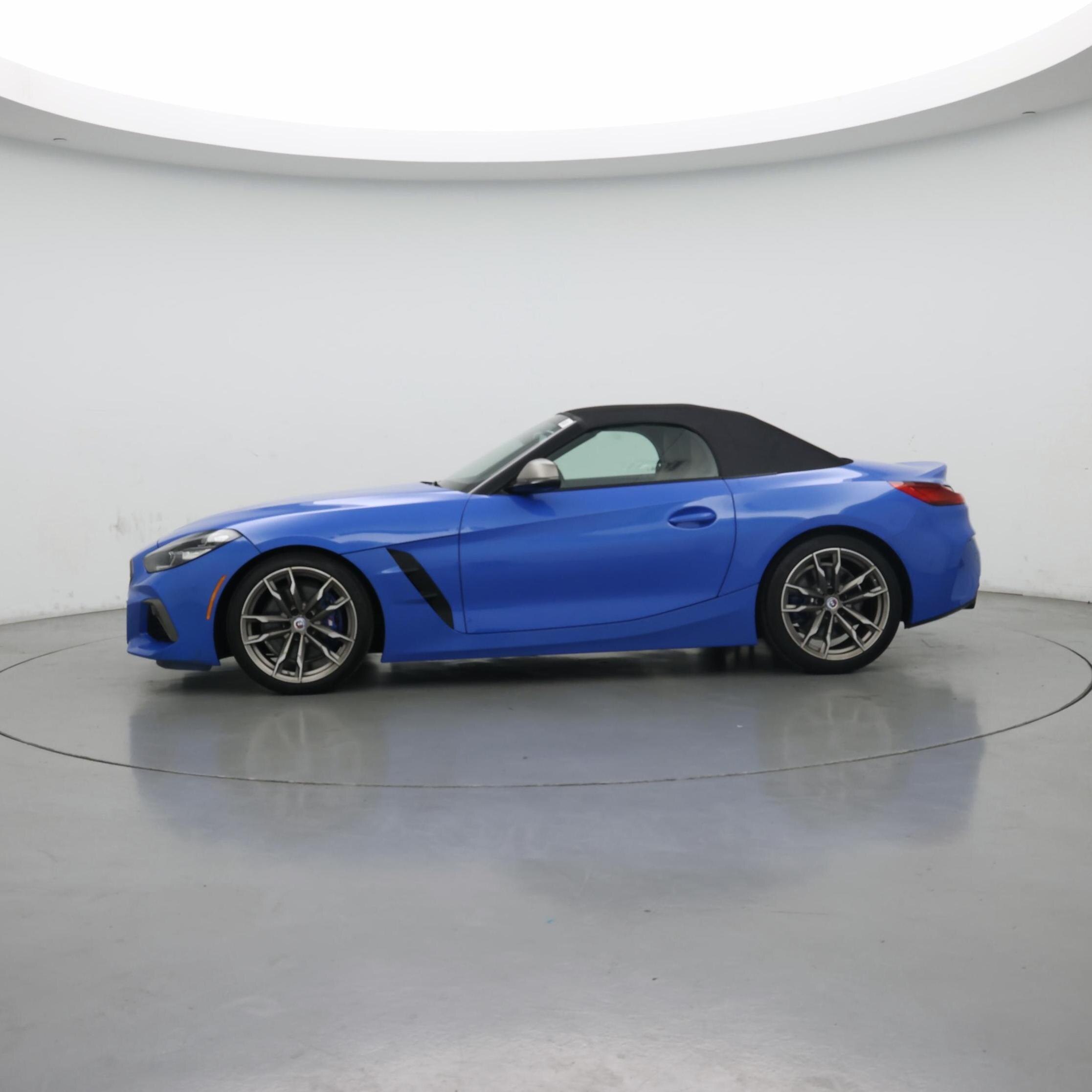 Thumbnail: 2022 BMW Z4 - 3
