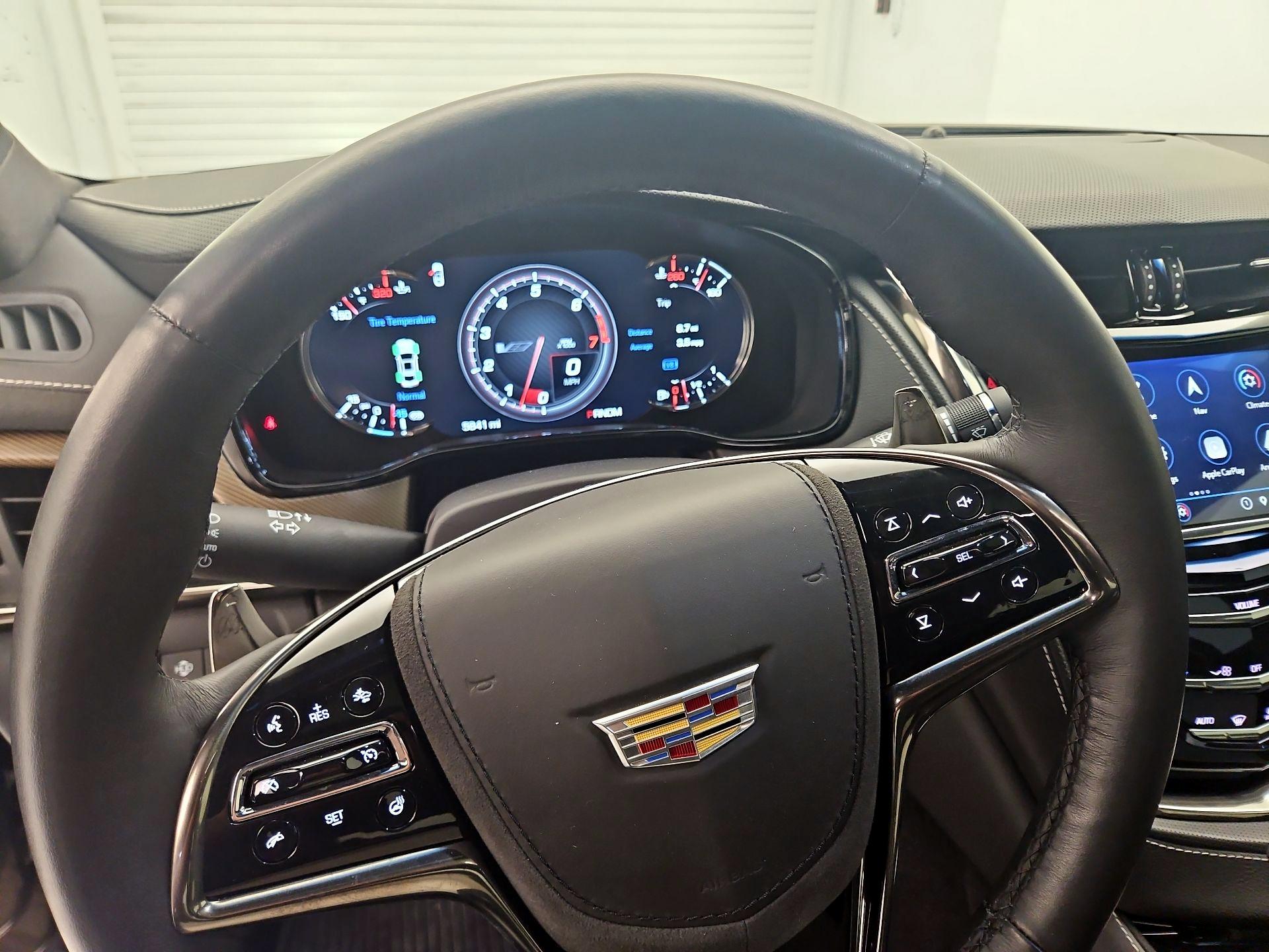 Thumbnail: 2019 Cadillac CTS - 10