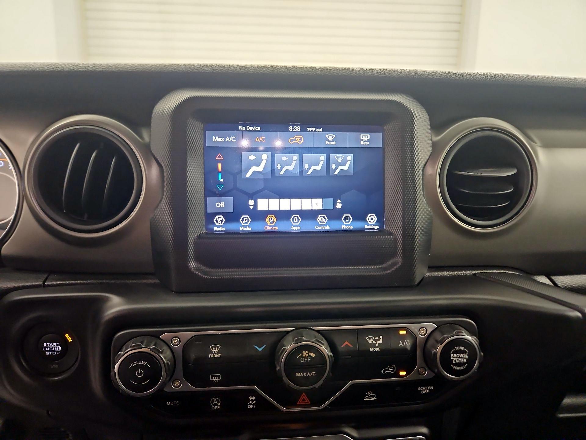 Thumbnail: 2022 Jeep Wrangler - 16