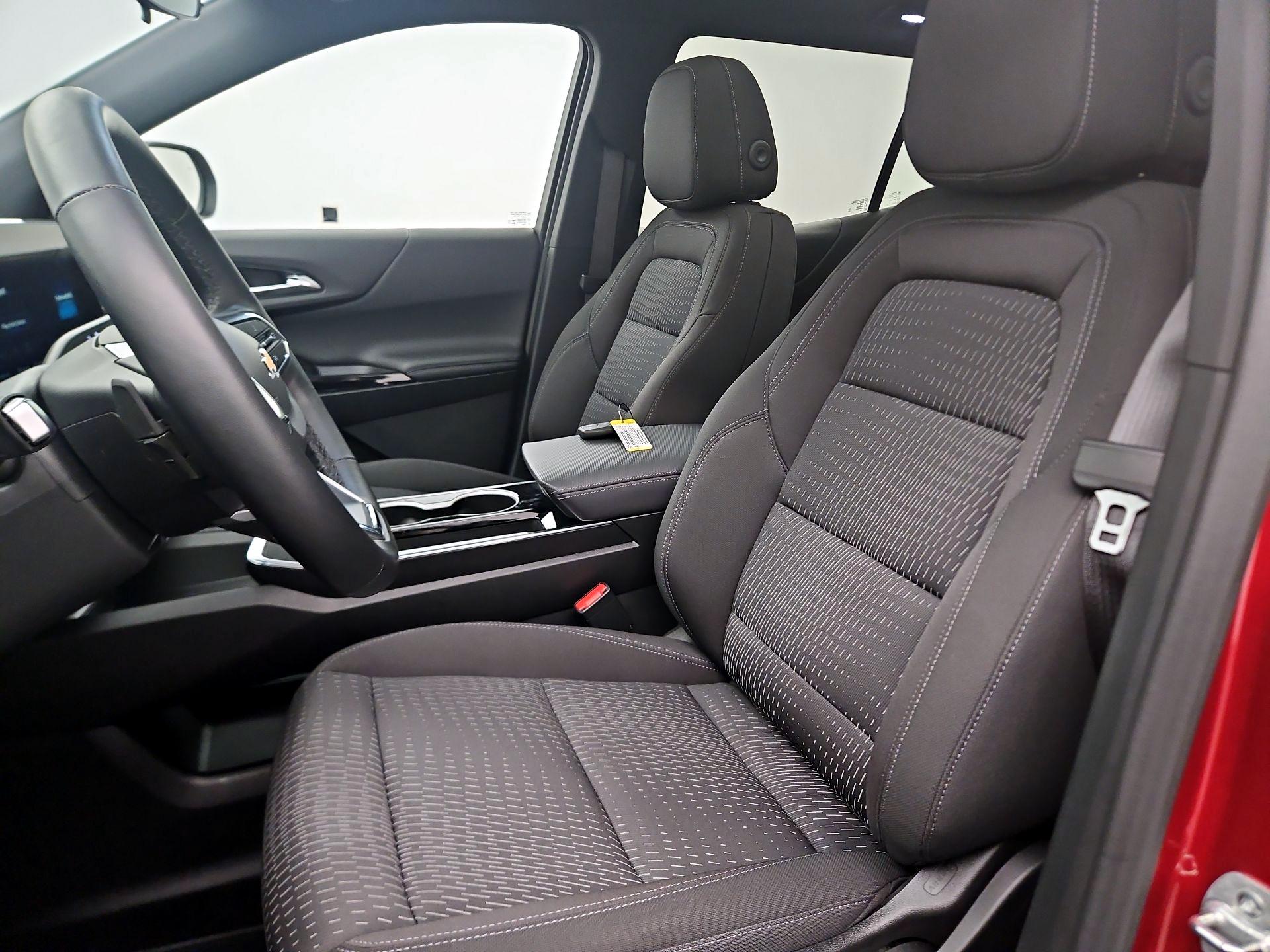 Thumbnail: 2025 Chevrolet Equinox - 11
