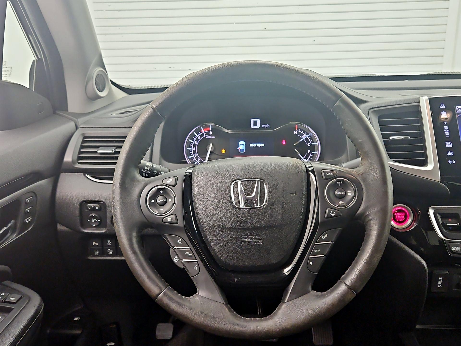 Thumbnail: 2019 Honda Ridgeline - 10