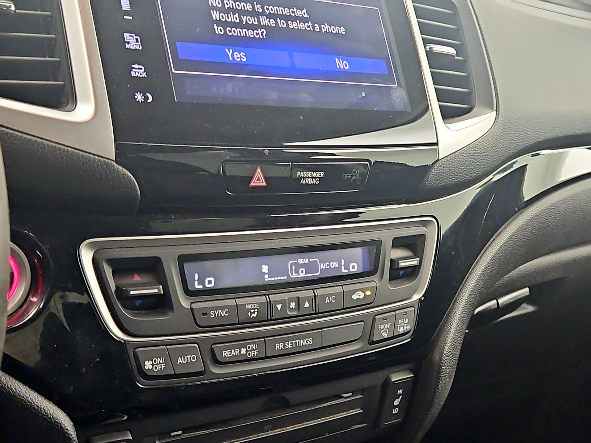 Thumbnail: 2019 Honda Ridgeline - 17