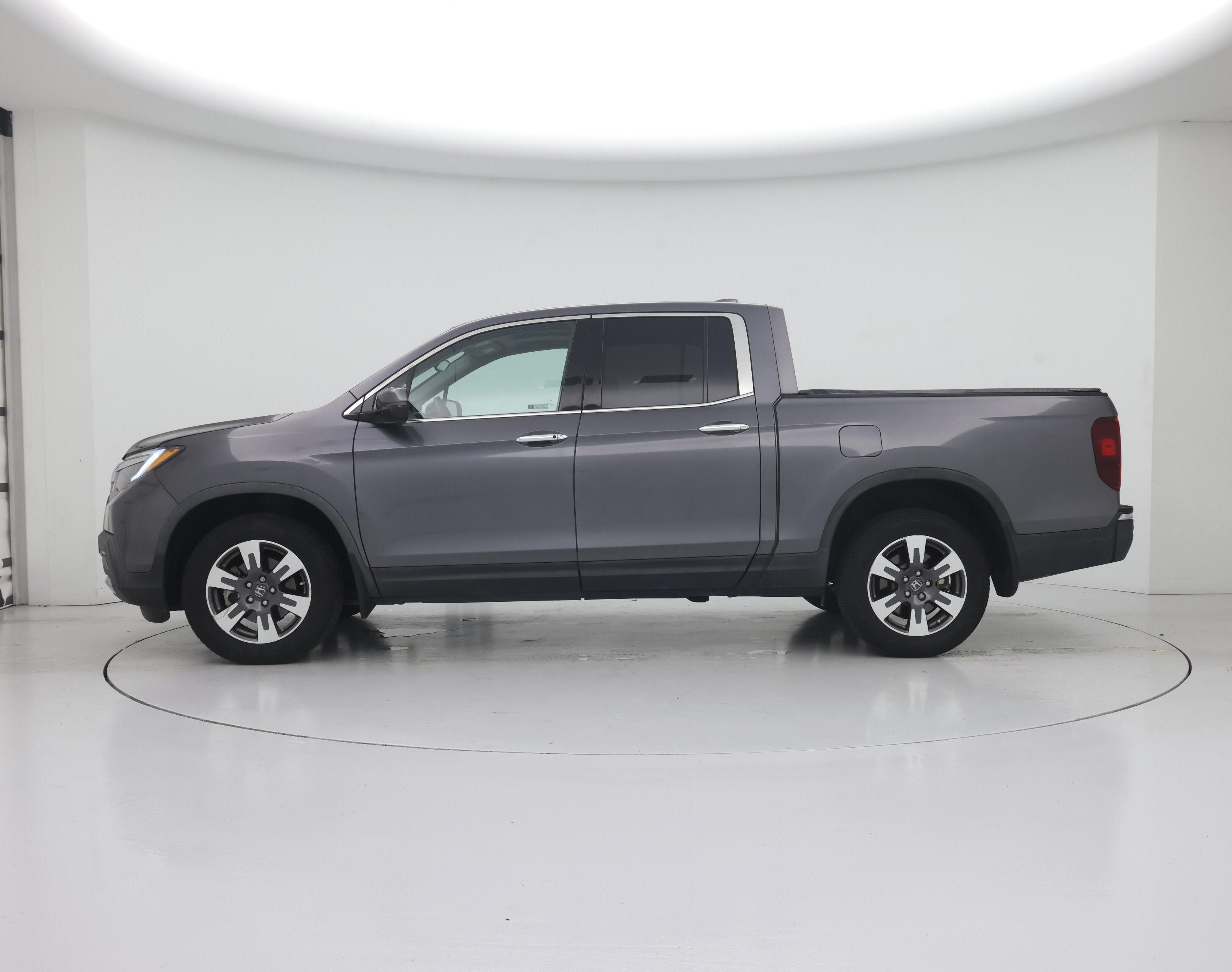Thumbnail: 2019 Honda Ridgeline - 3