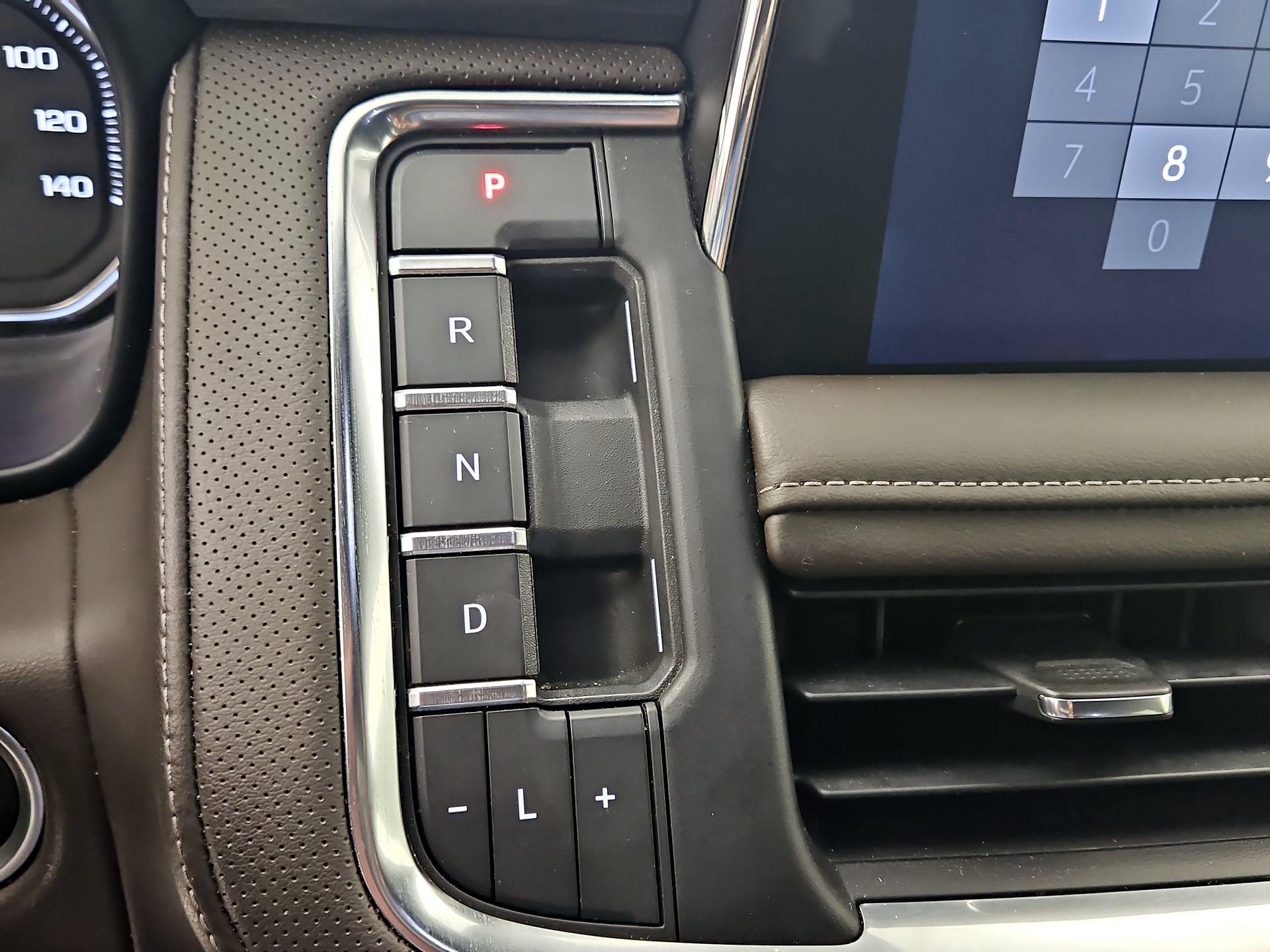 Thumbnail: 2021 GMC Yukon - 17