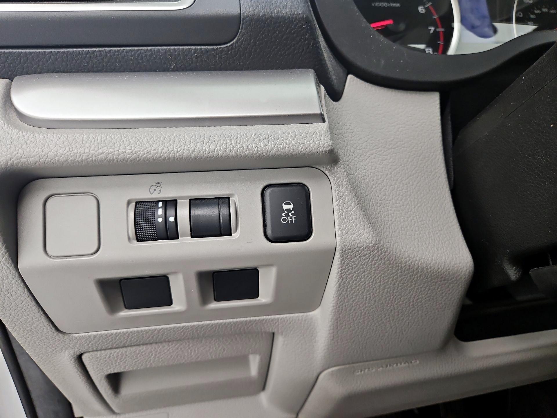 Thumbnail: 2017 Subaru Forester - 13