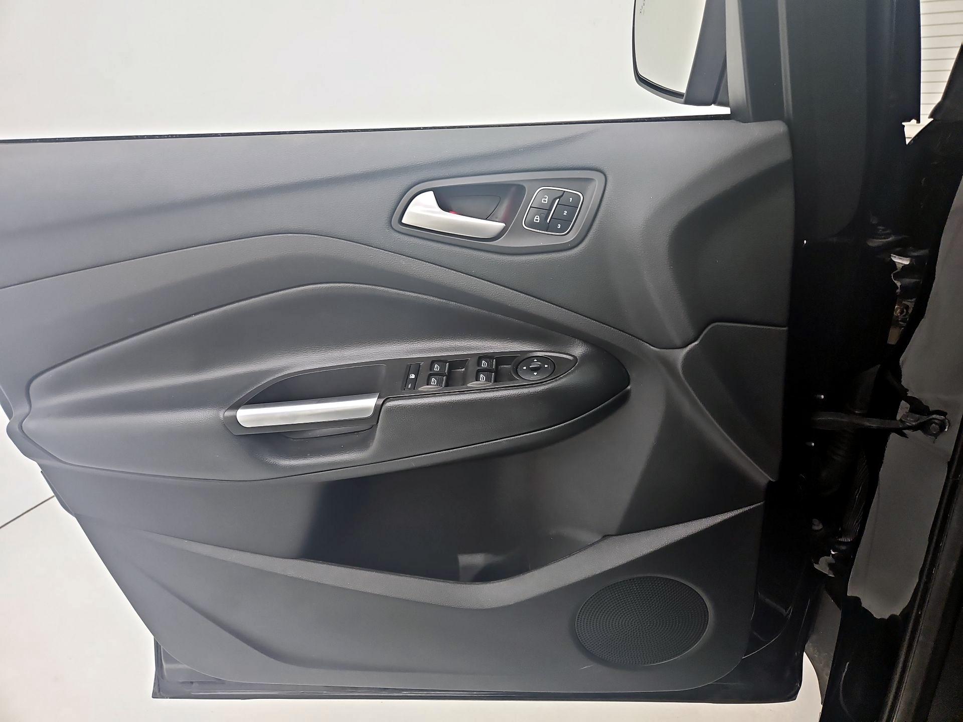Thumbnail: 2017 Ford Escape - 12