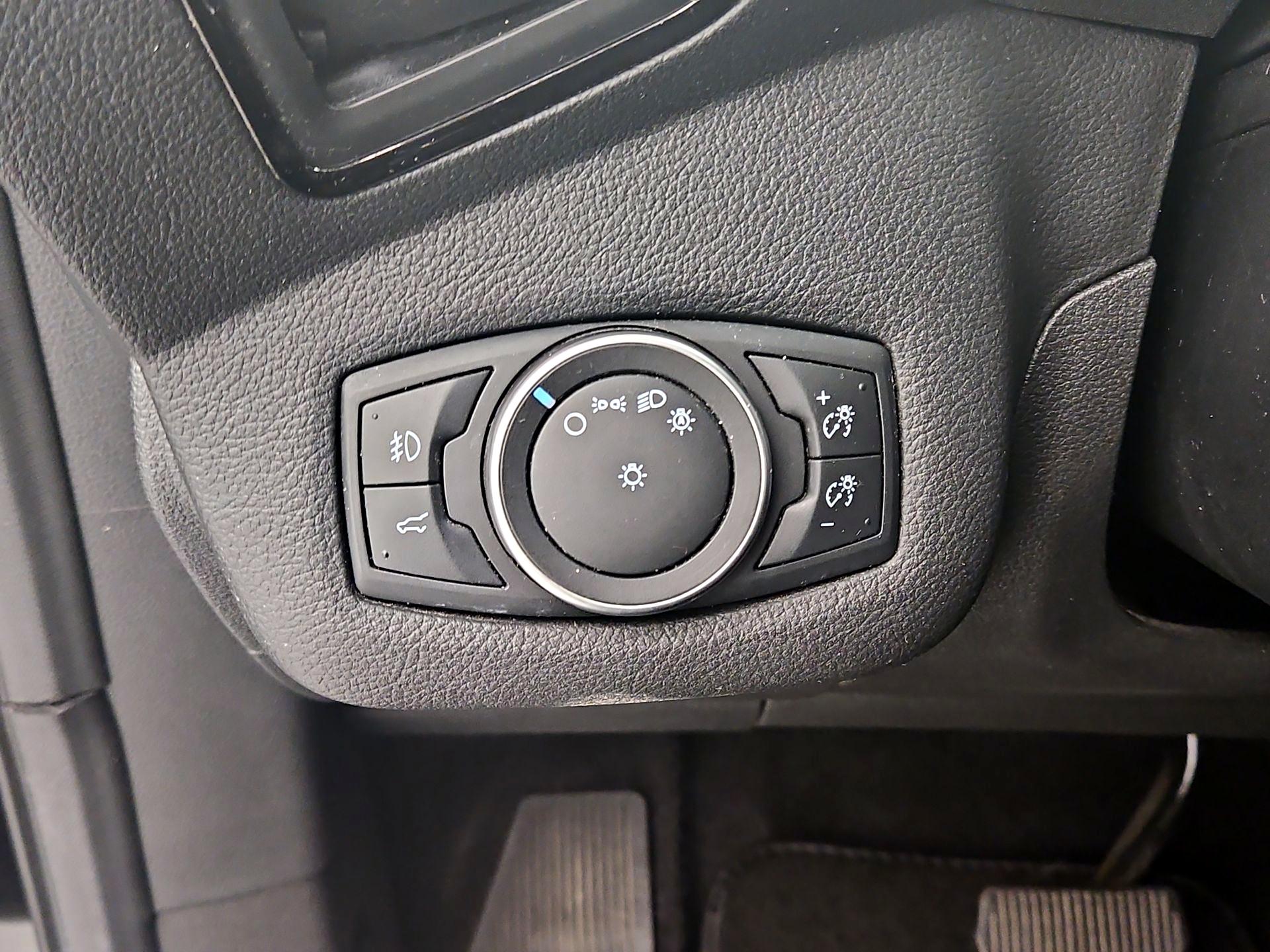Thumbnail: 2017 Ford Escape - 13