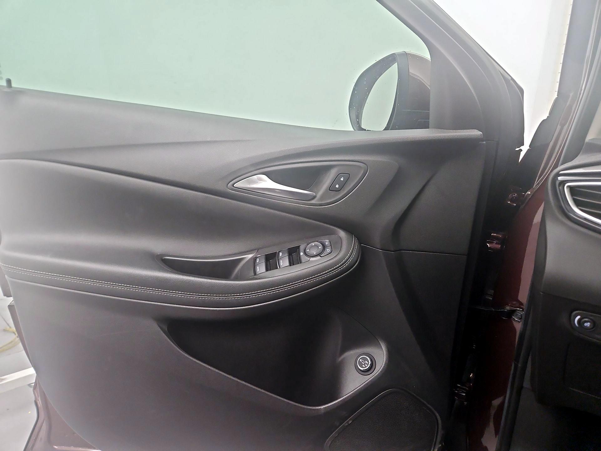 Thumbnail: 2022 Buick Encore GX - 12