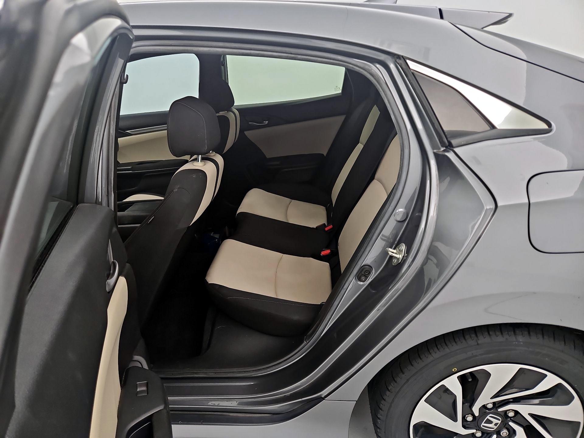 Thumbnail: 2018 Honda Civic - 18