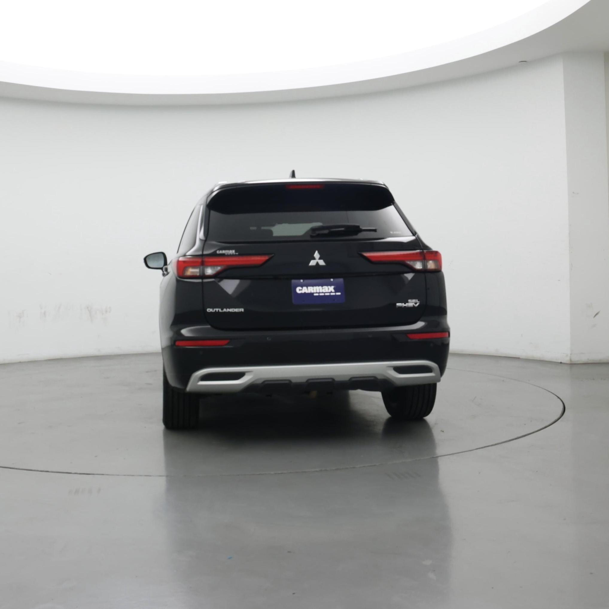 Thumbnail: 2023 Mitsubishi Outlander - 6