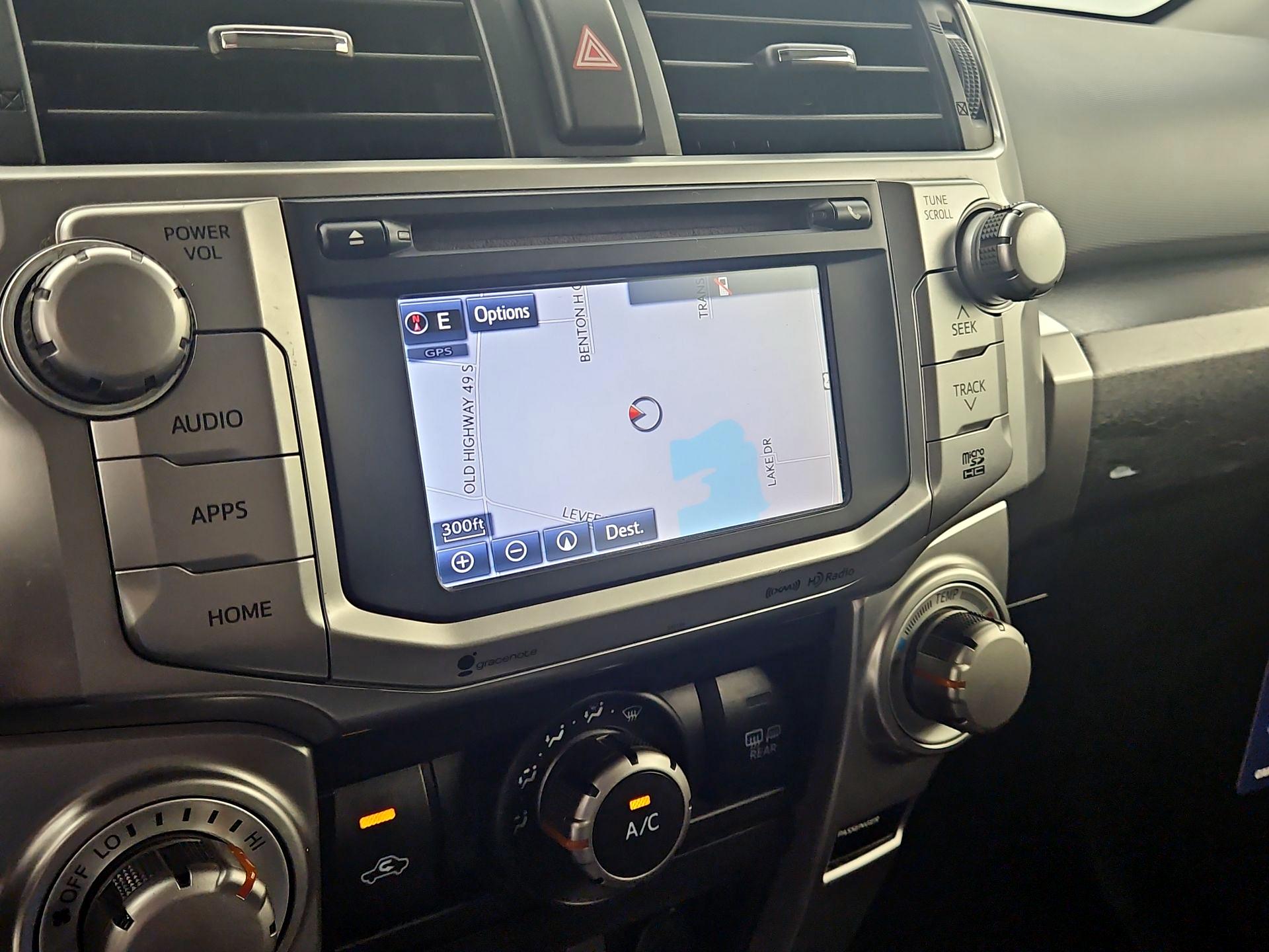 Thumbnail: 2016 Toyota 4Runner - 14