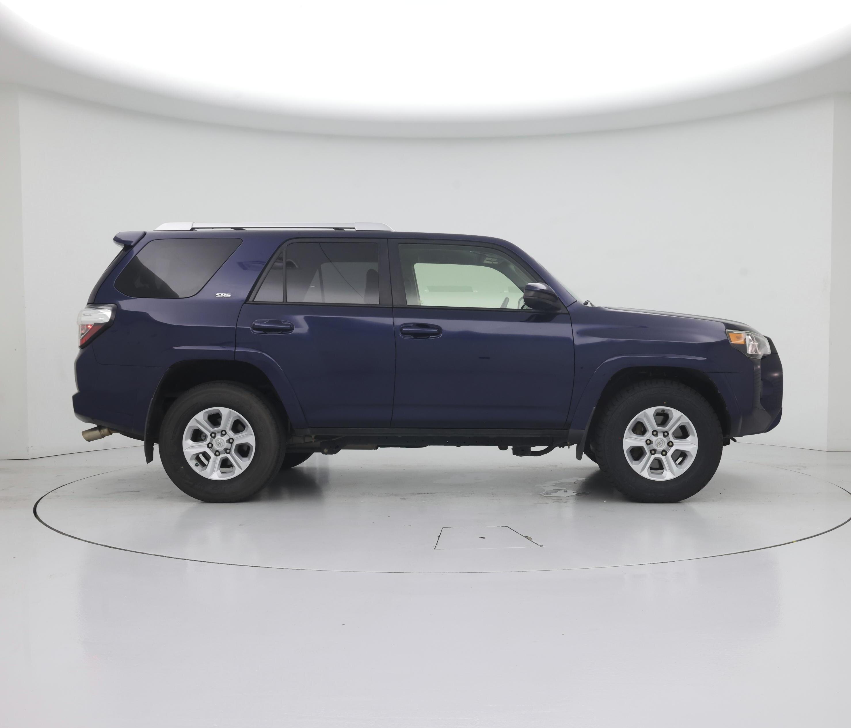 Thumbnail: 2016 Toyota 4Runner - 7