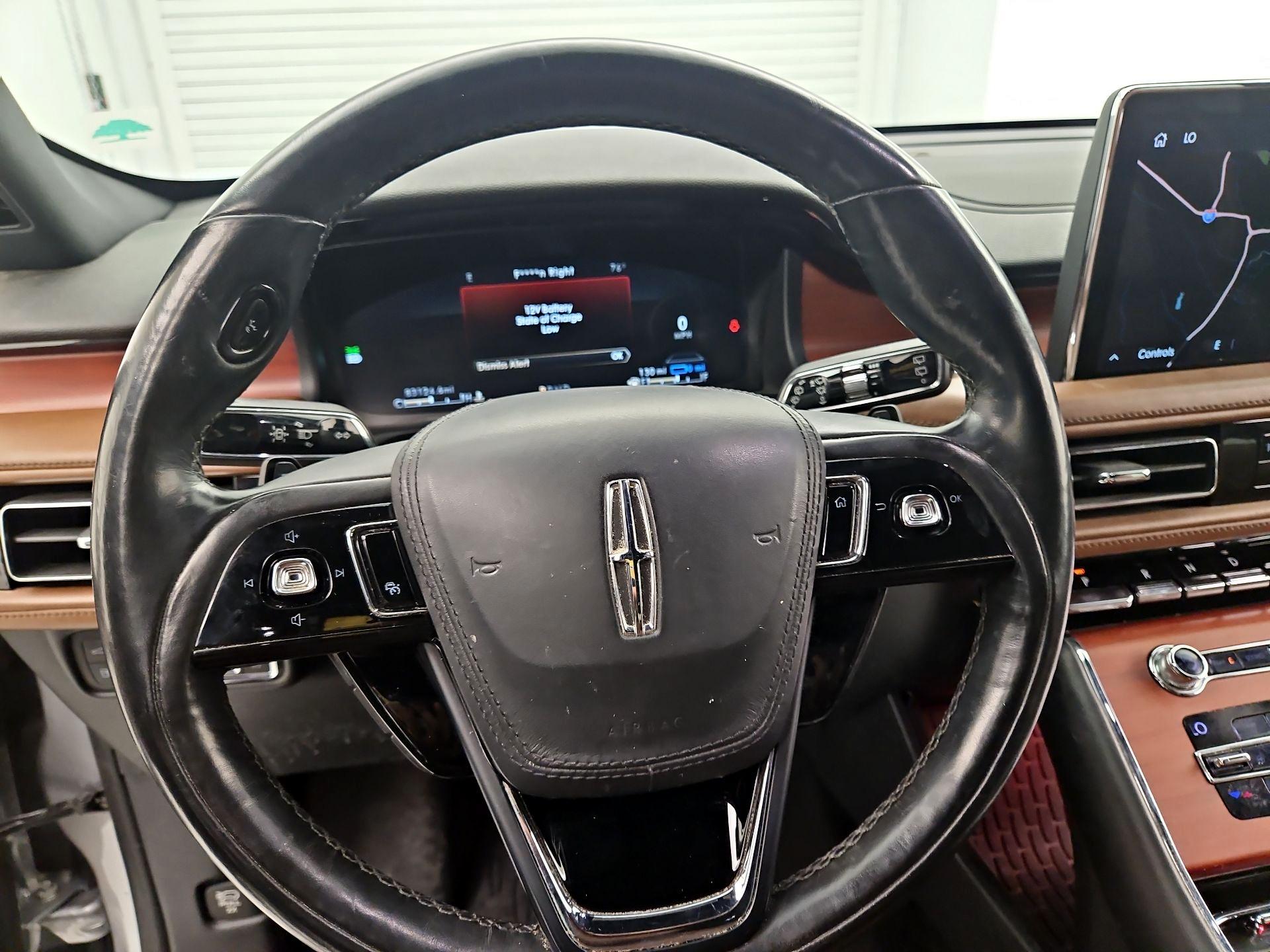 Thumbnail: 2020 Lincoln Aviator - 10