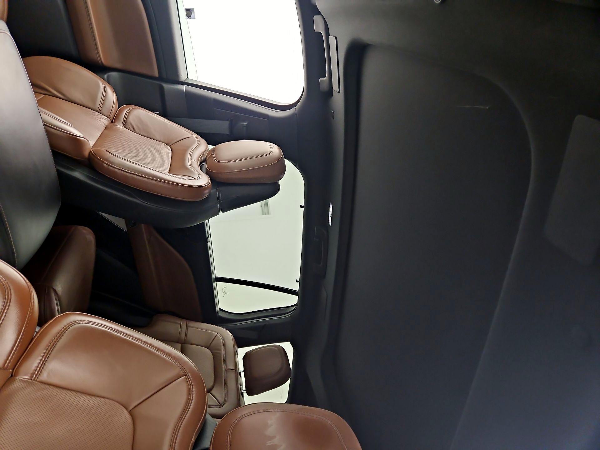 Thumbnail: 2020 Lincoln Aviator - 20