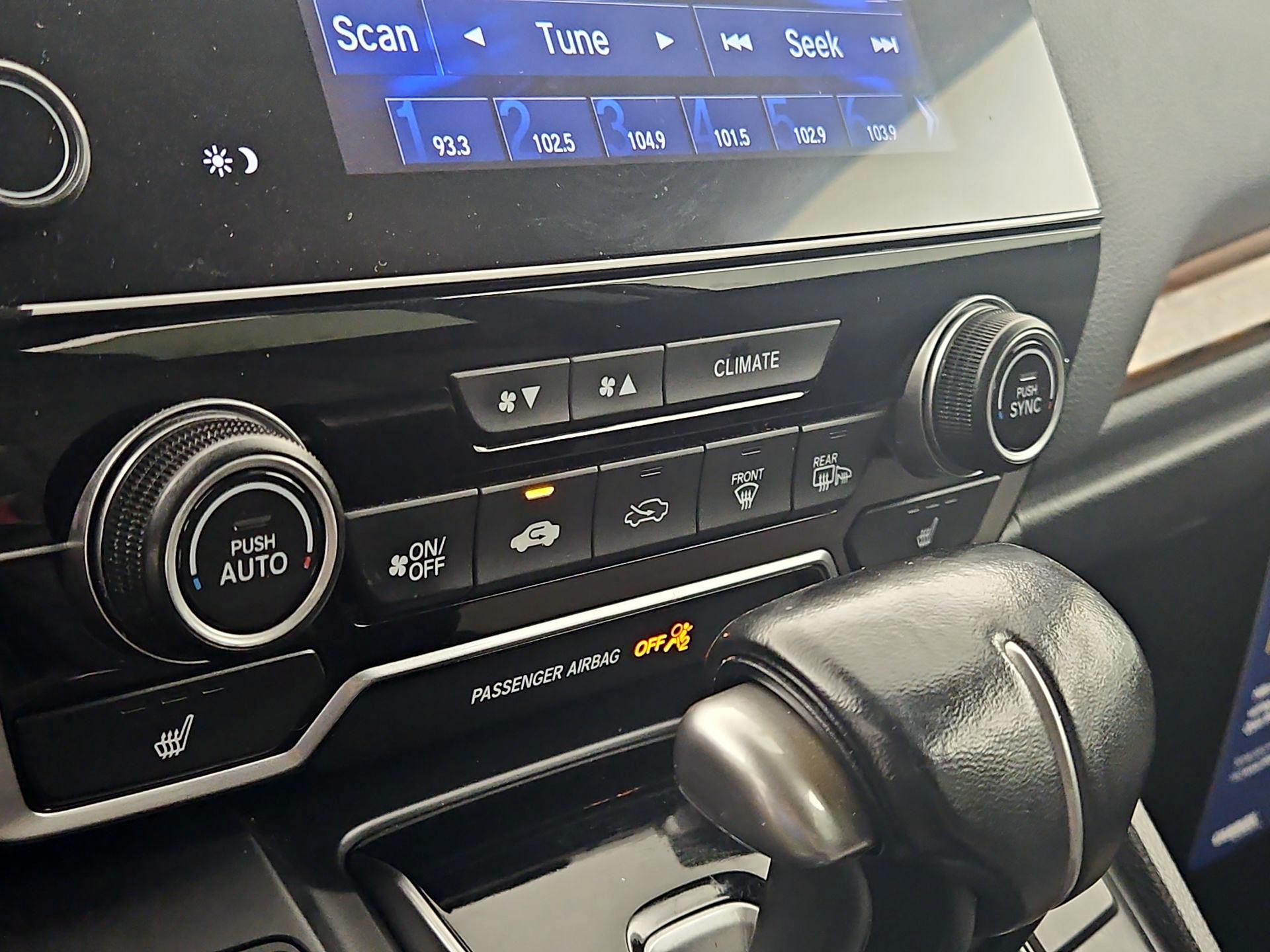 Thumbnail: 2018 Honda CR-V - 16