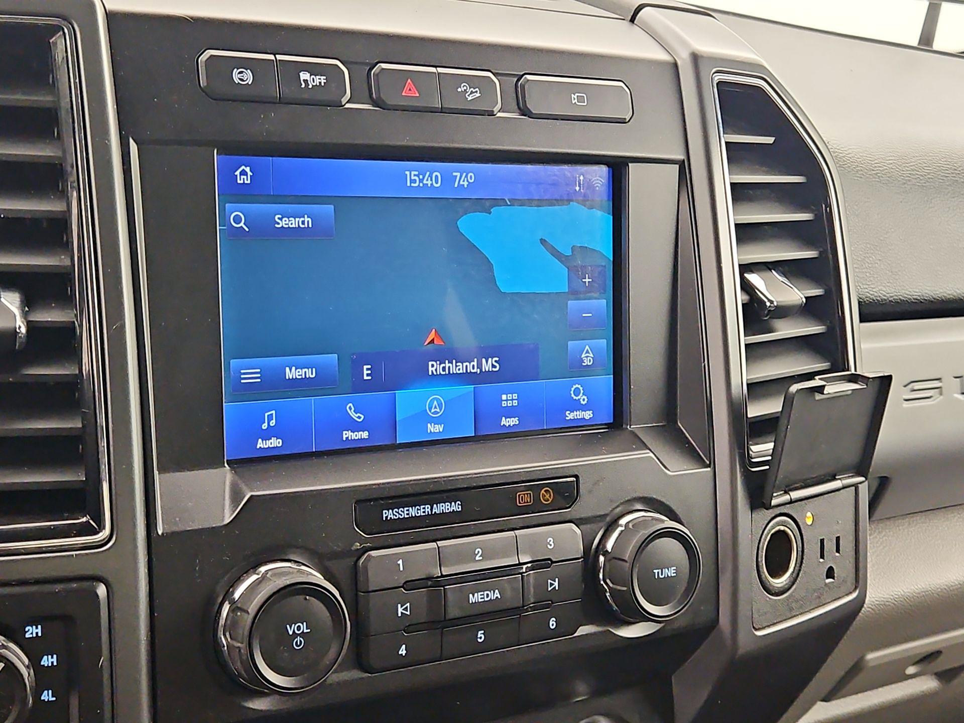 Thumbnail: 2021 Ford F-350 - 14