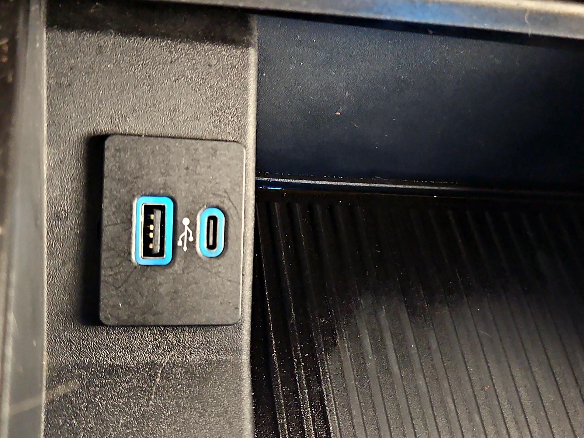 Thumbnail: 2021 Ford F-350 - 19