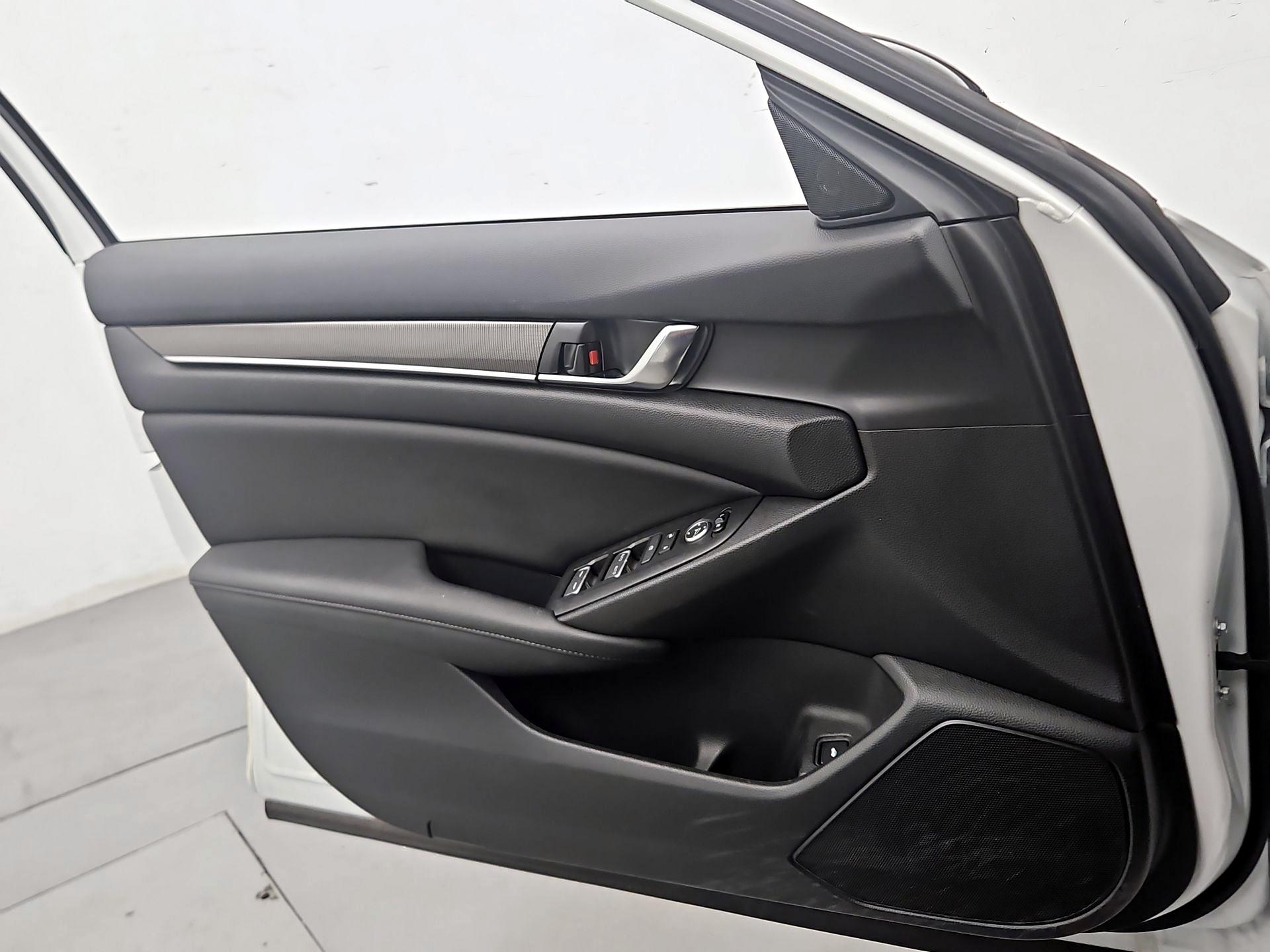 Thumbnail: 2021 Honda Accord - 12