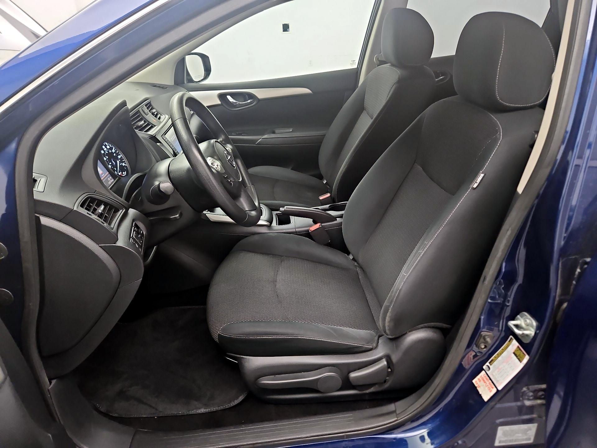 Thumbnail: 2019 Nissan Sentra - 11