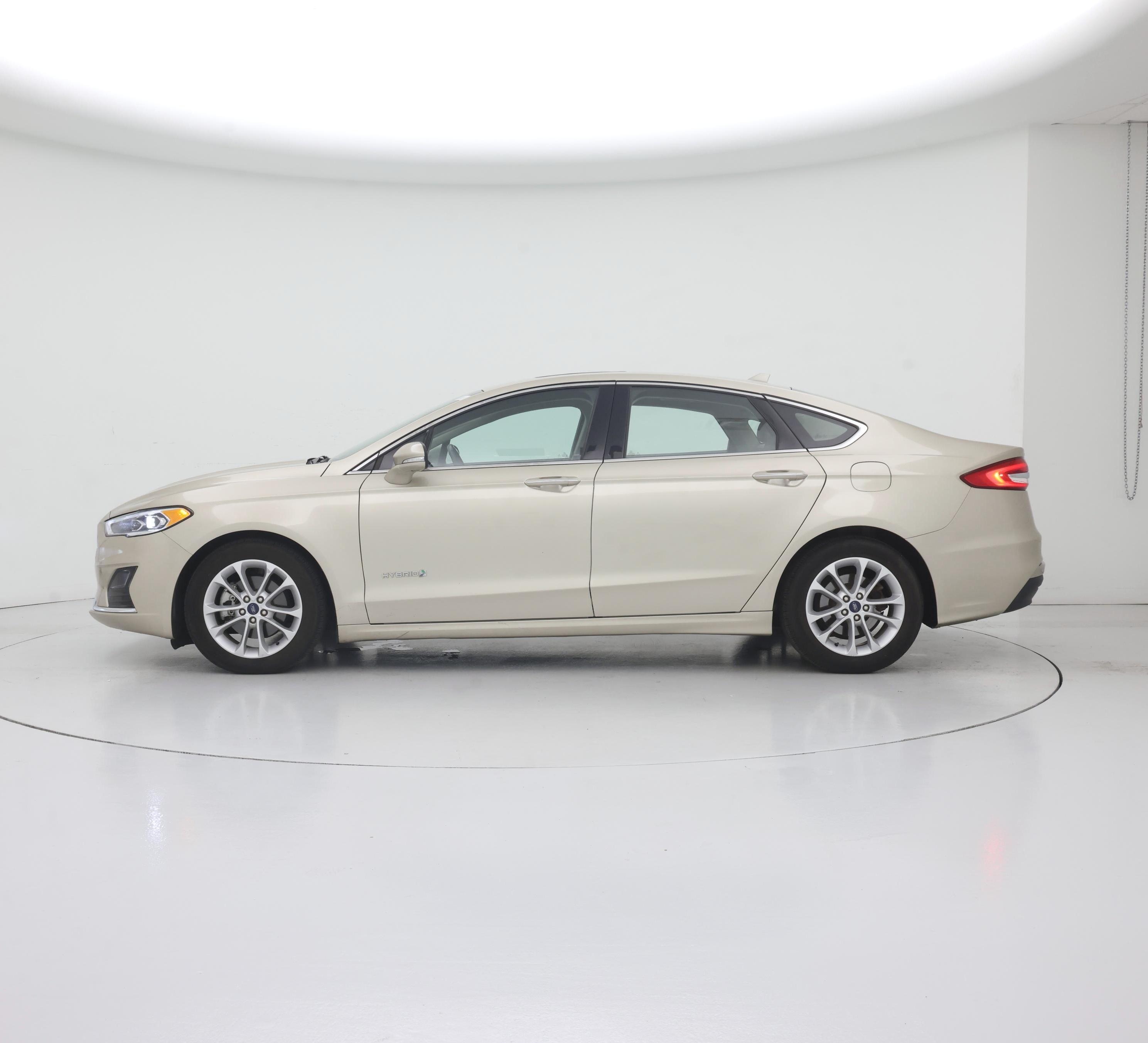 Thumbnail: 2019 Ford Fusion - 3