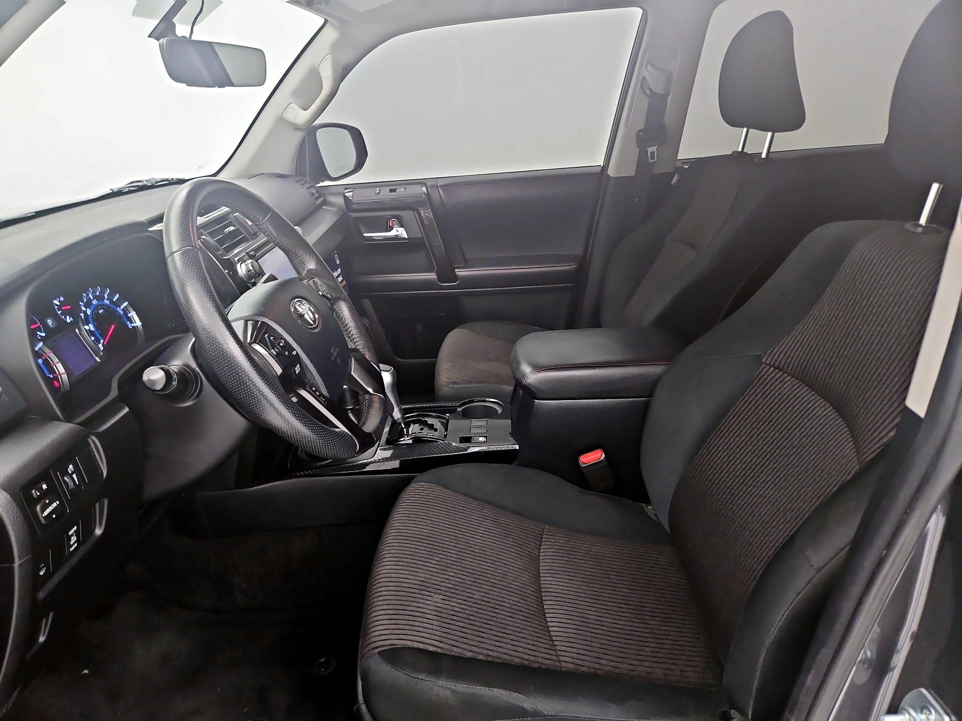 Thumbnail: 2019 Toyota 4Runner - 11