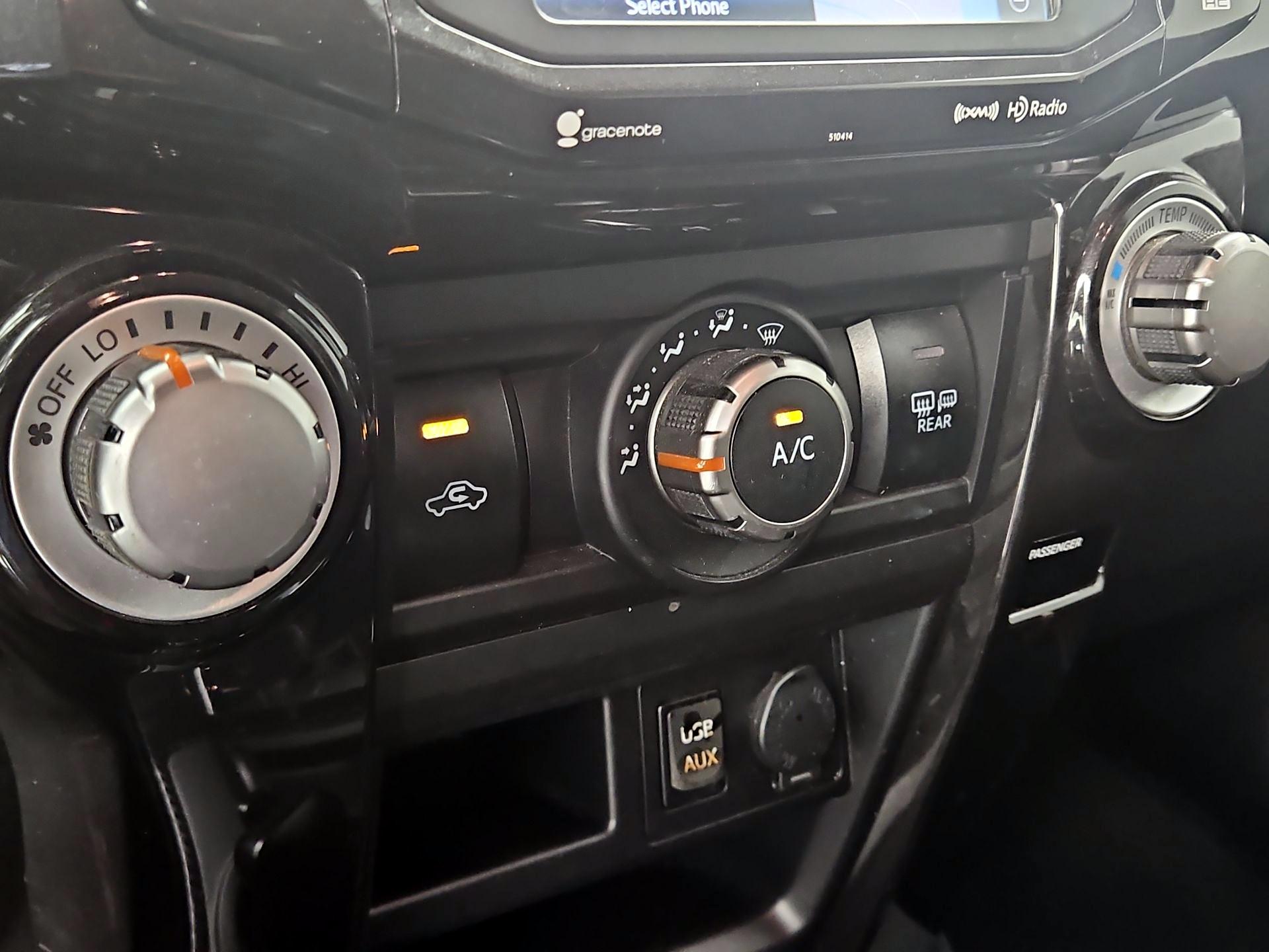Thumbnail: 2019 Toyota 4Runner - 17