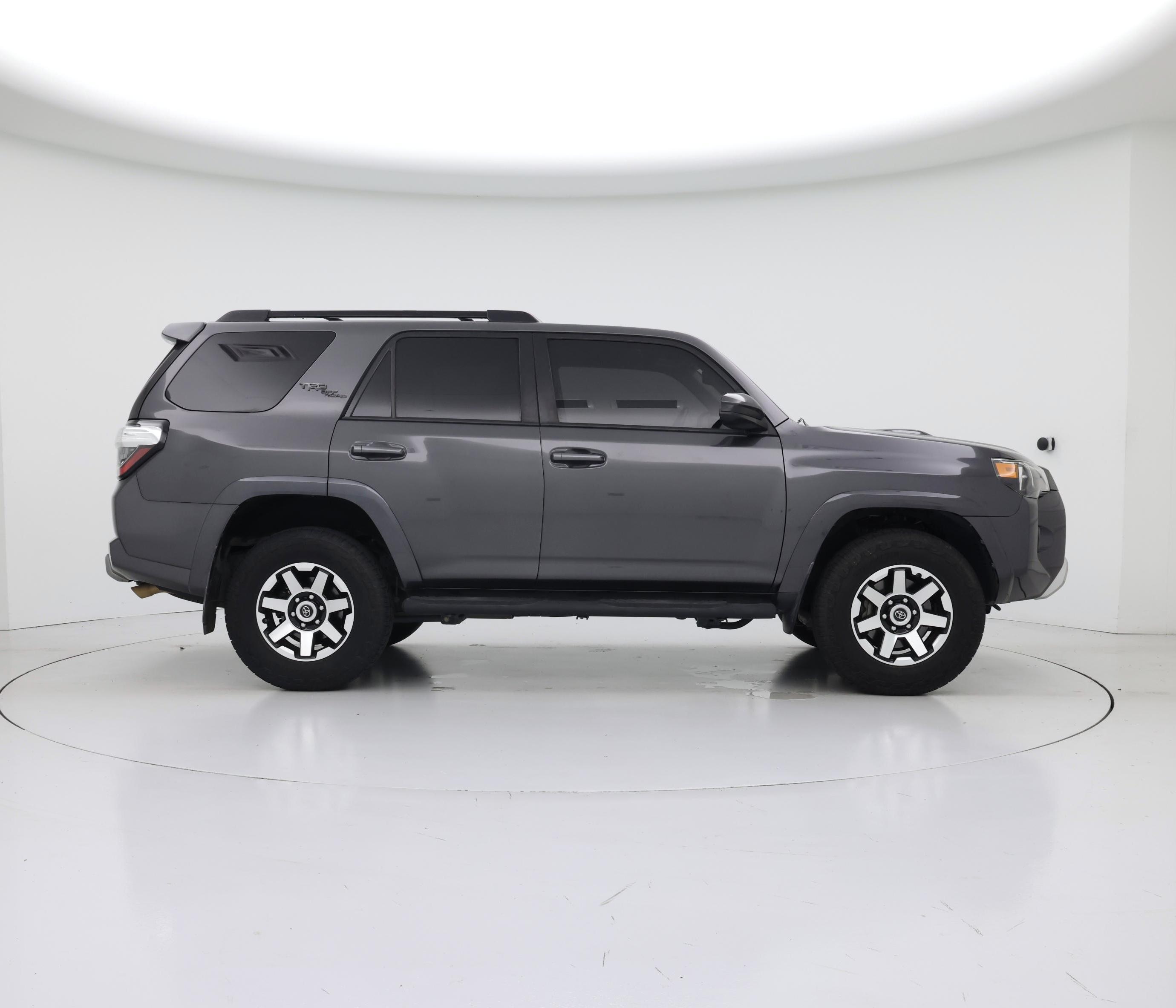 Thumbnail: 2019 Toyota 4Runner - 7