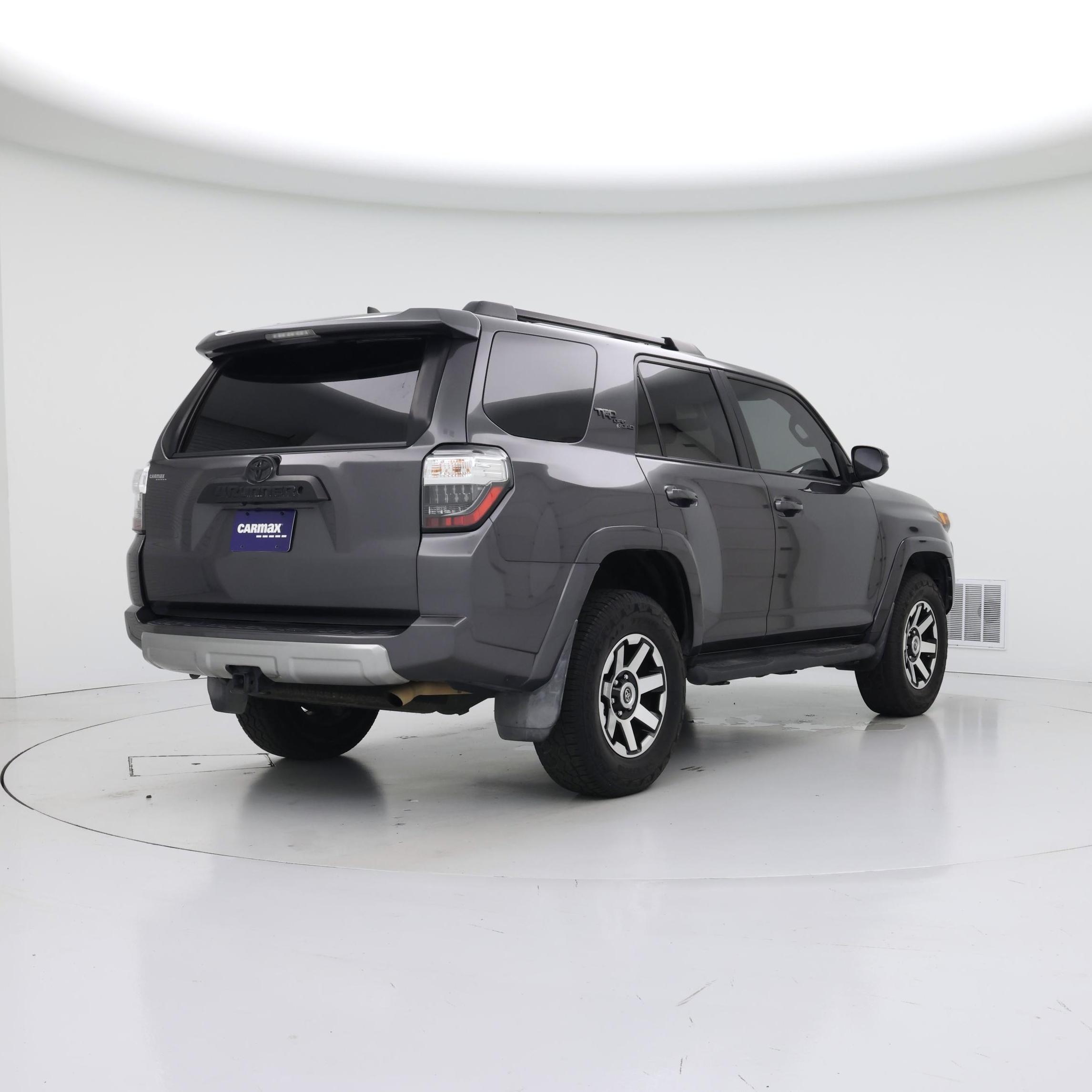 Thumbnail: 2019 Toyota 4Runner - 8