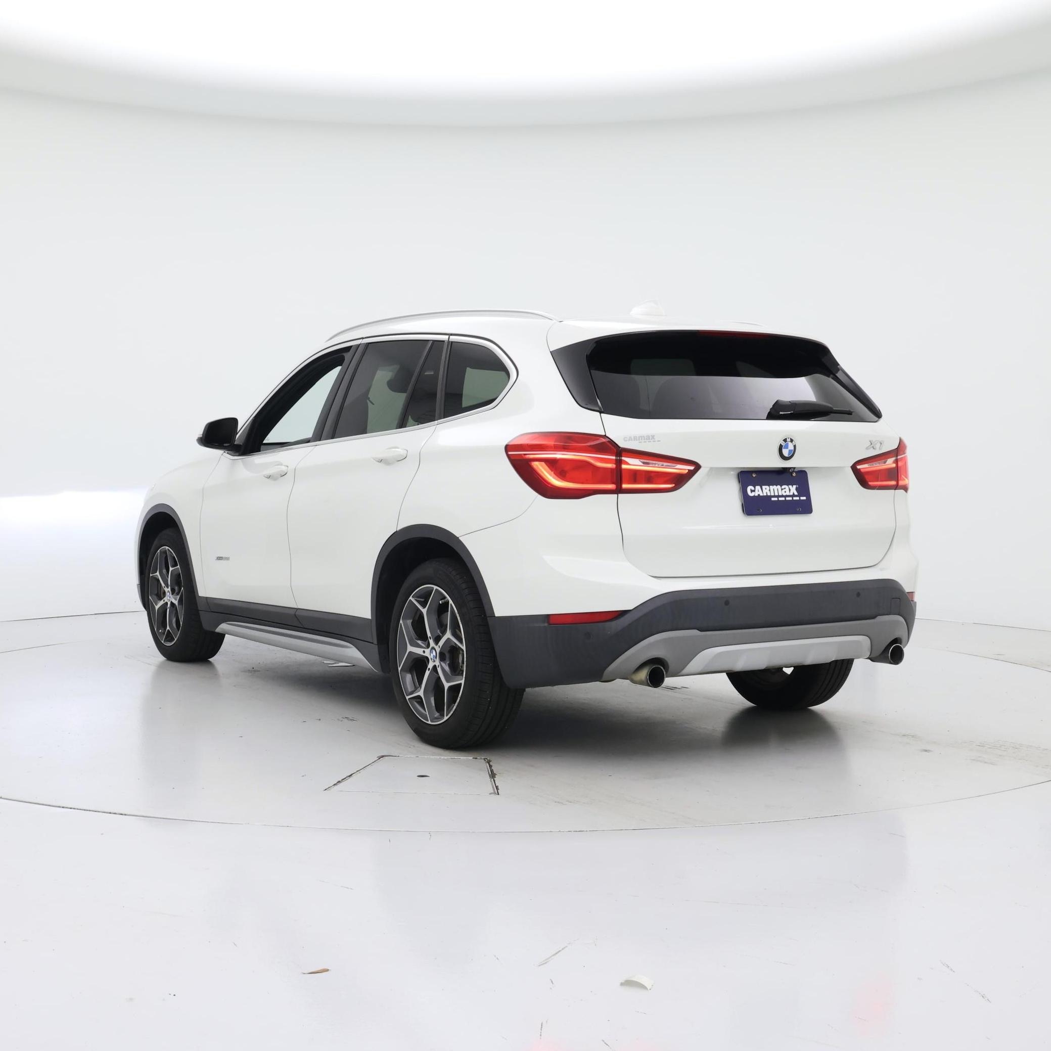 Thumbnail: 2017 BMW X1 - 2