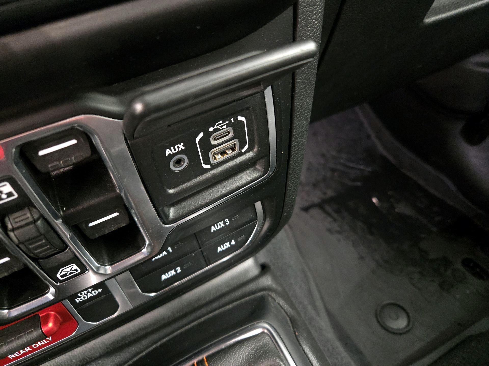 Thumbnail: 2022 Jeep Gladiator - 19