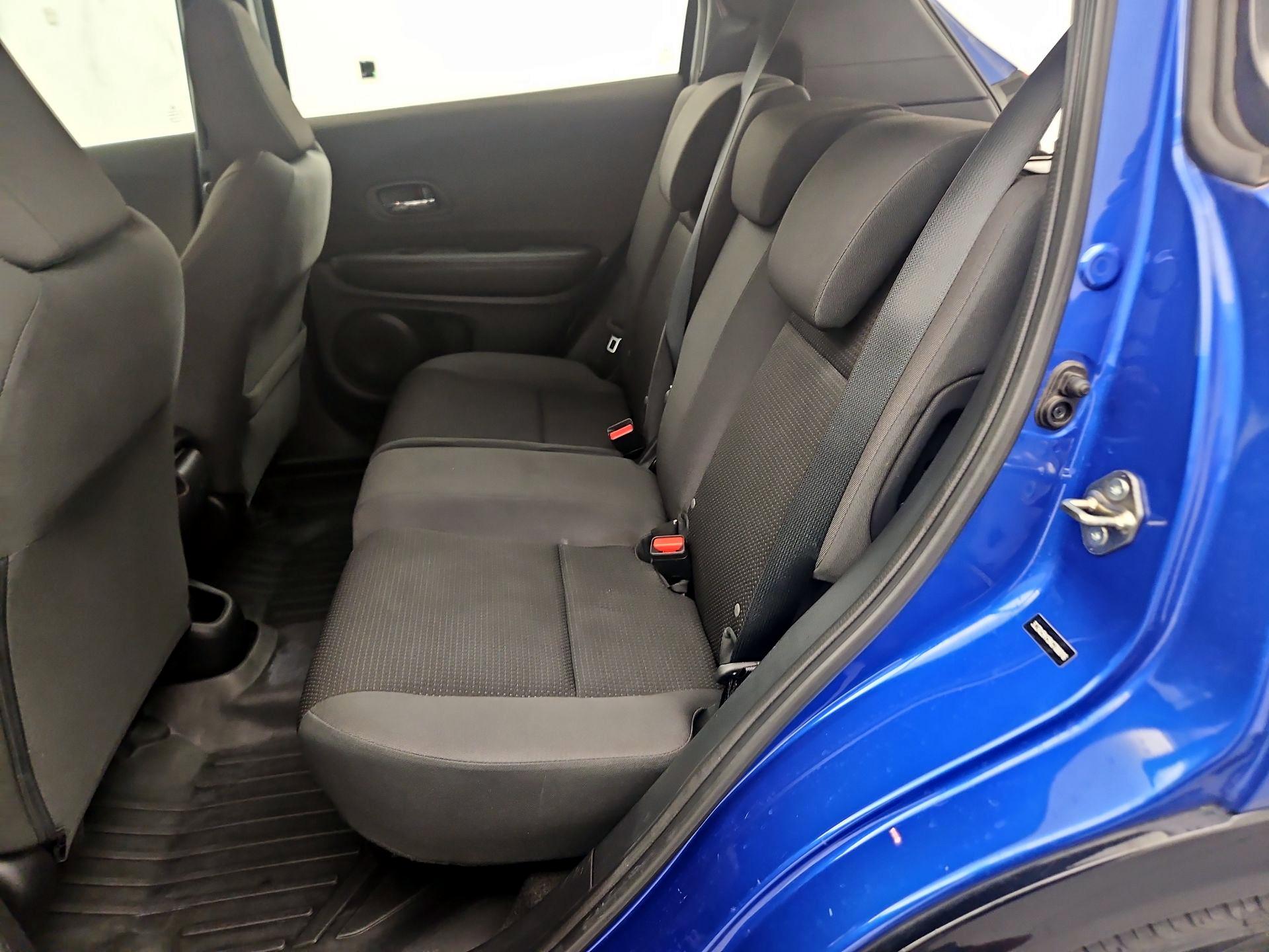 Thumbnail: 2019 Honda HR-V - 17