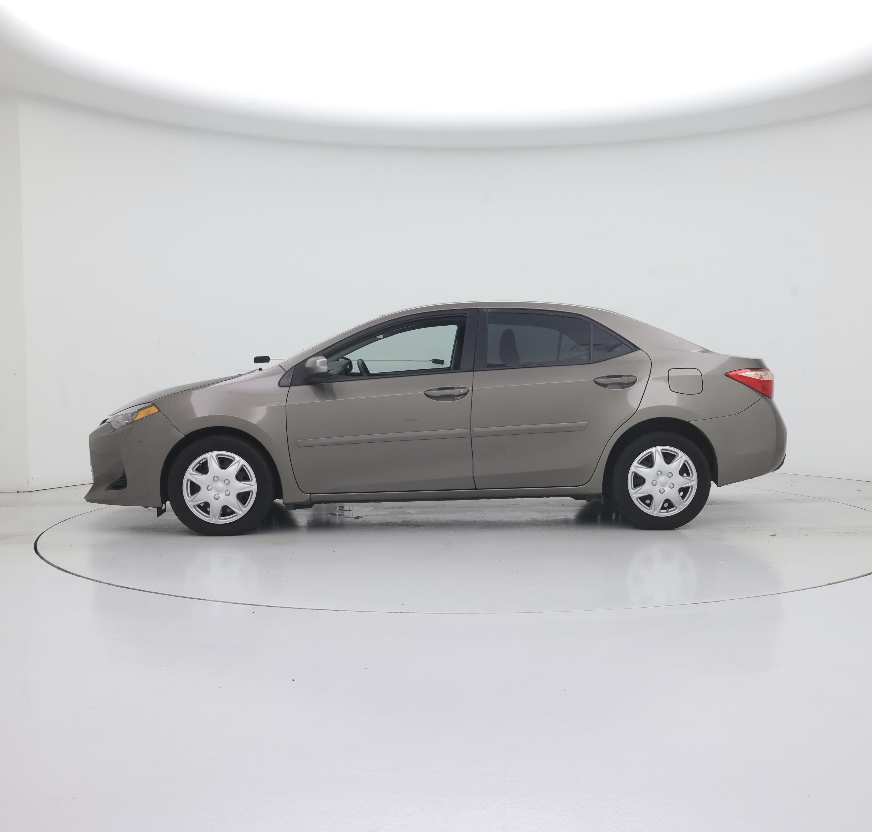 Thumbnail: 2019 Toyota Corolla - 3