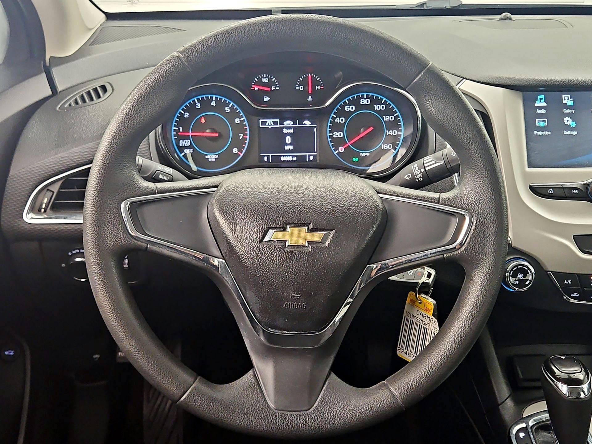 Thumbnail: 2017 Chevrolet Cruze - 10