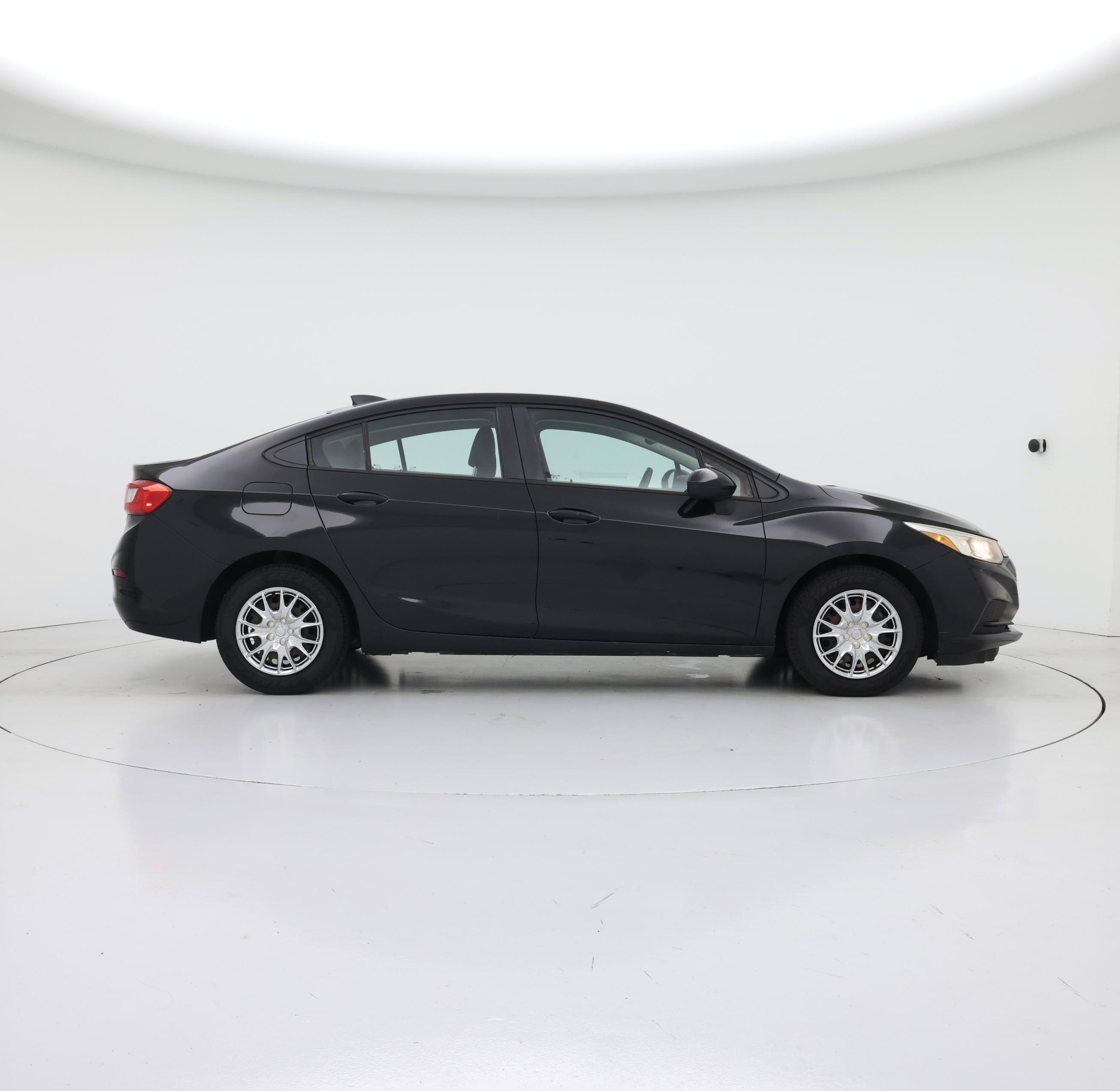 Thumbnail: 2017 Chevrolet Cruze - 7