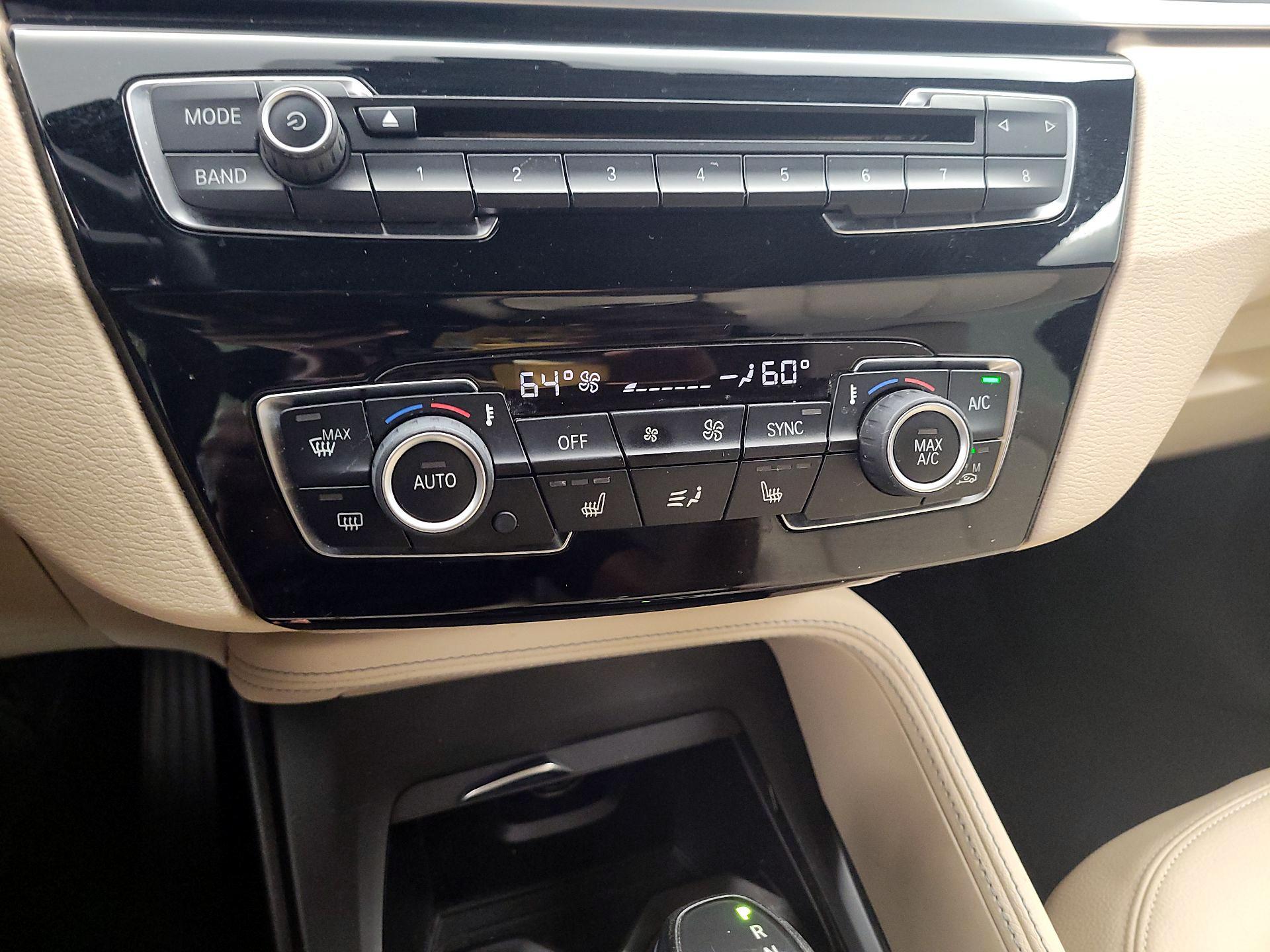Thumbnail: 2017 BMW X1 - 15