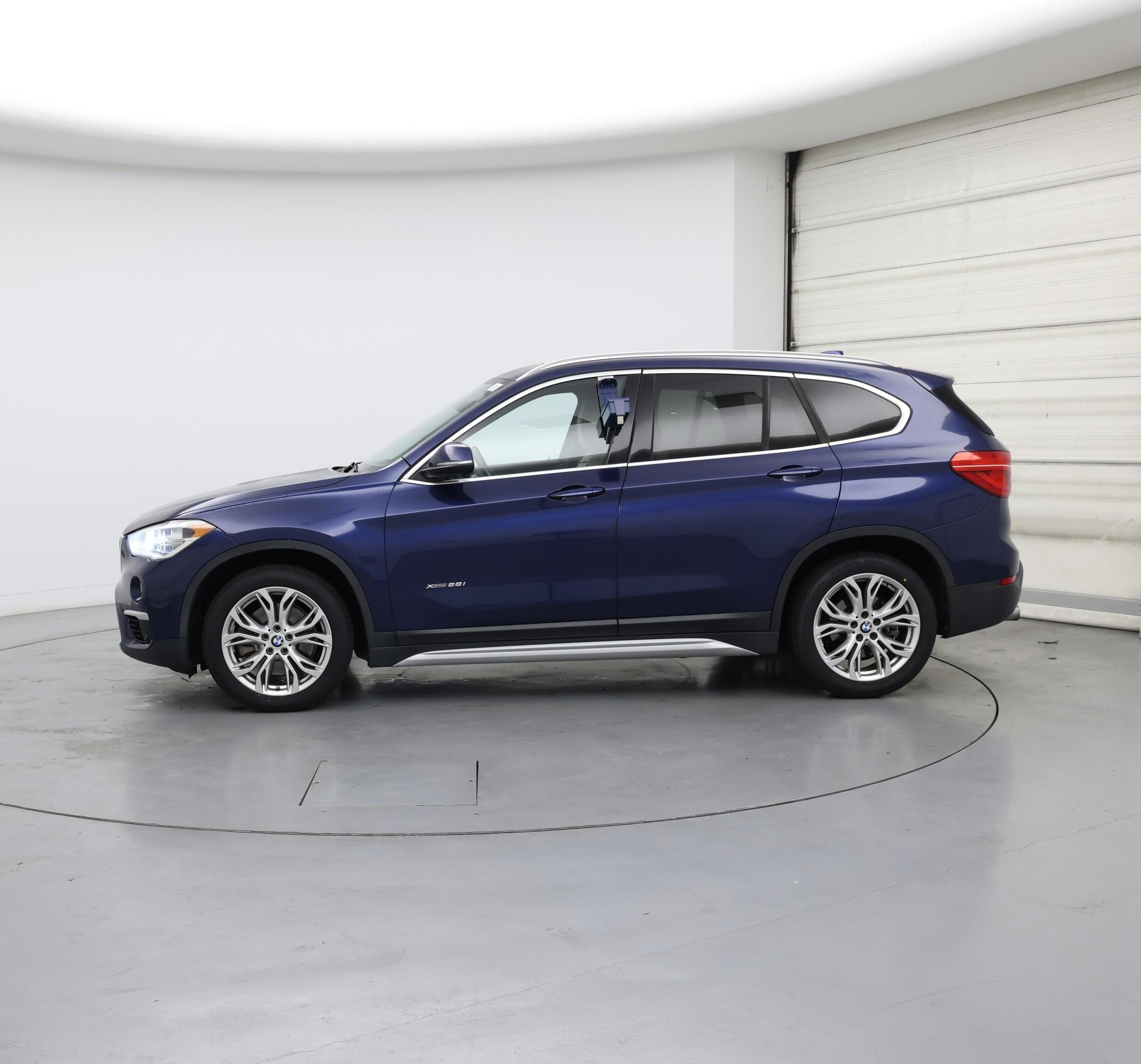 Thumbnail: 2017 BMW X1 - 3