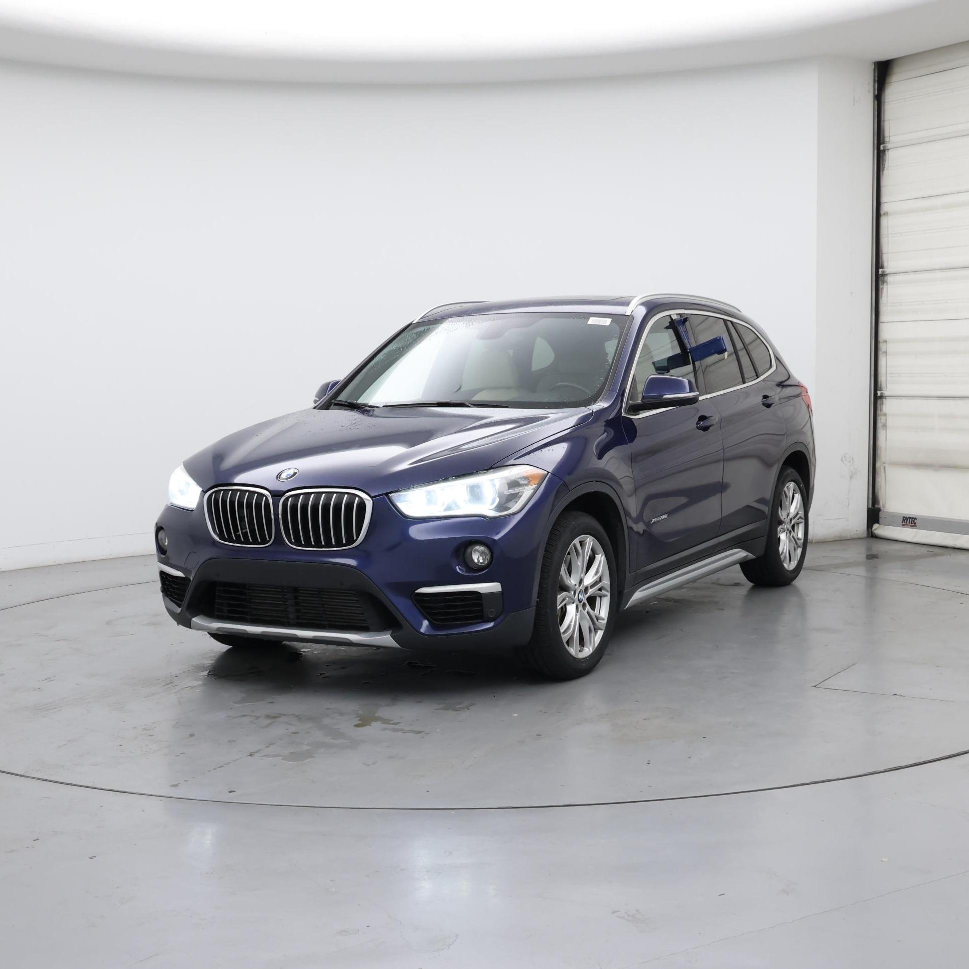 Thumbnail: 2017 BMW X1 - 4