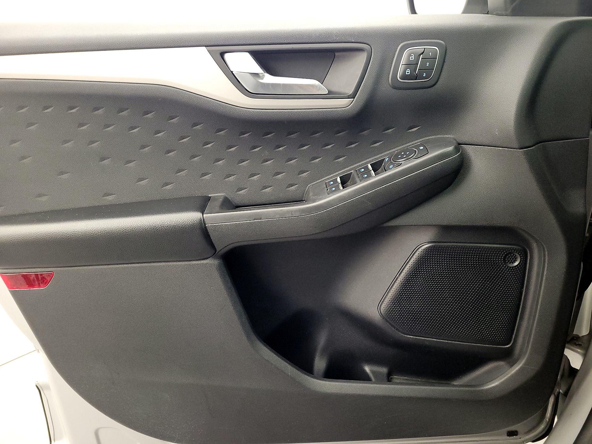 Thumbnail: 2020 Ford Escape - 12