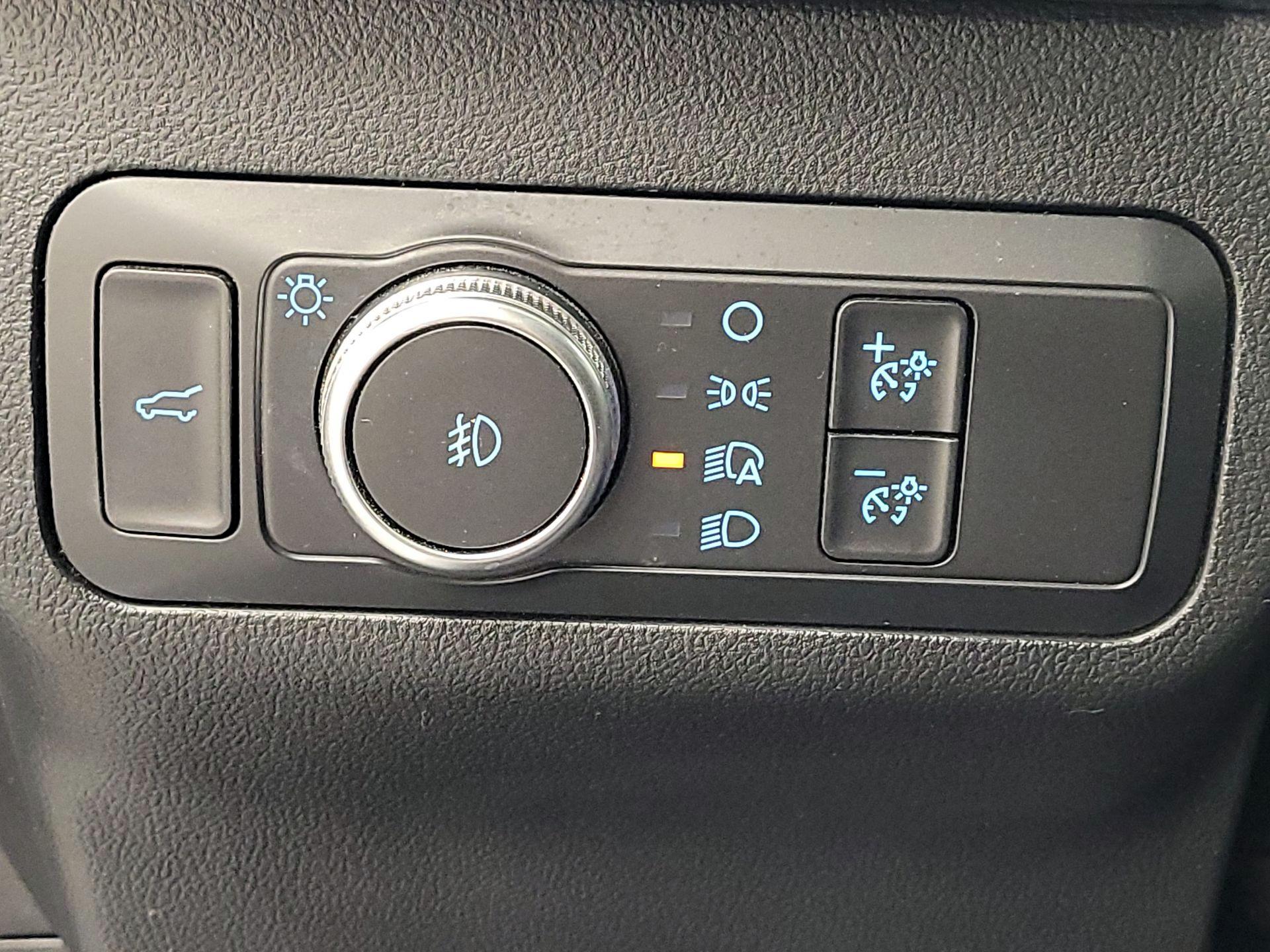 Thumbnail: 2020 Ford Escape - 13