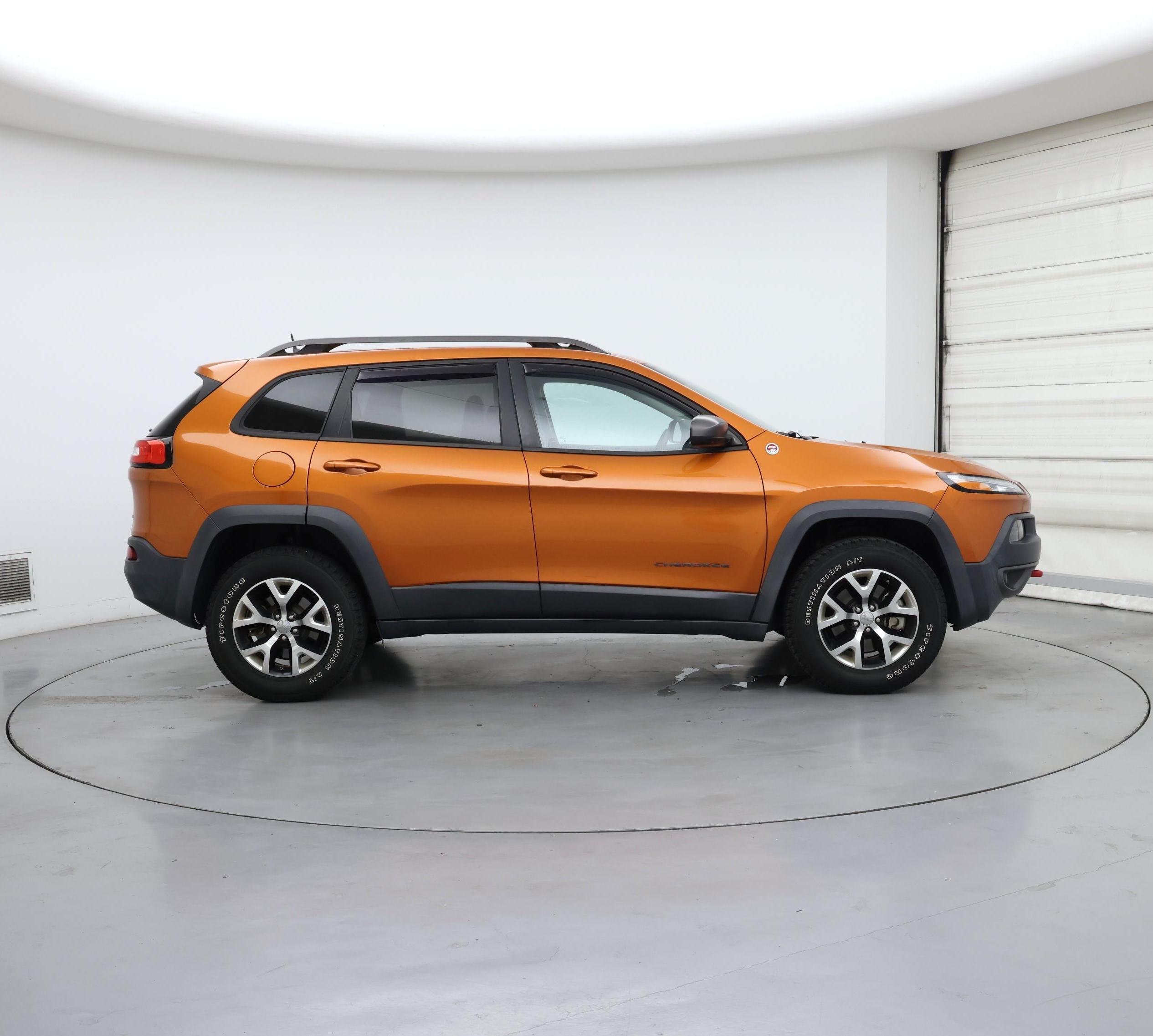 Thumbnail: 2016 Jeep Cherokee - 7