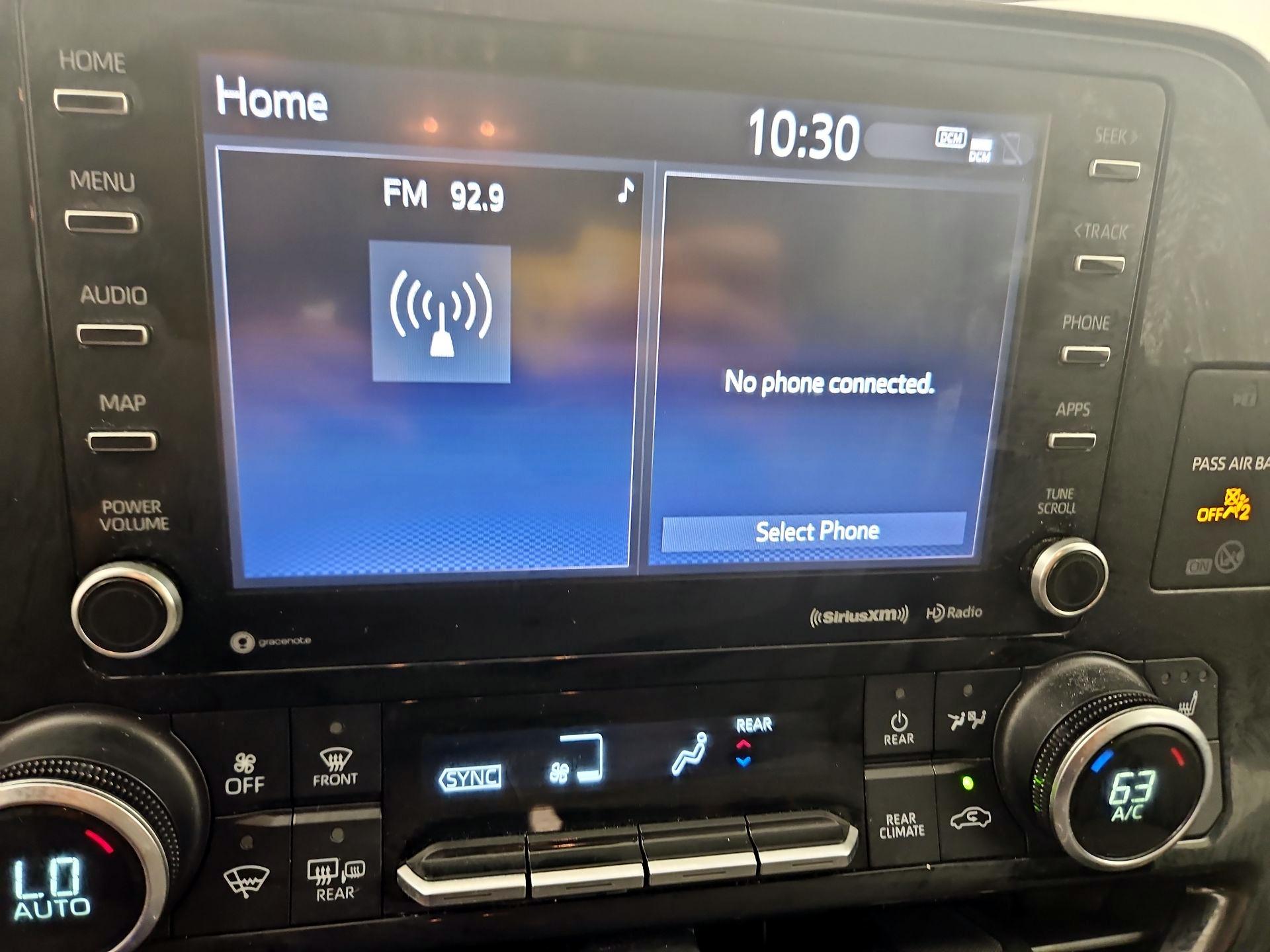 Thumbnail: 2021 Toyota Highlander - 15