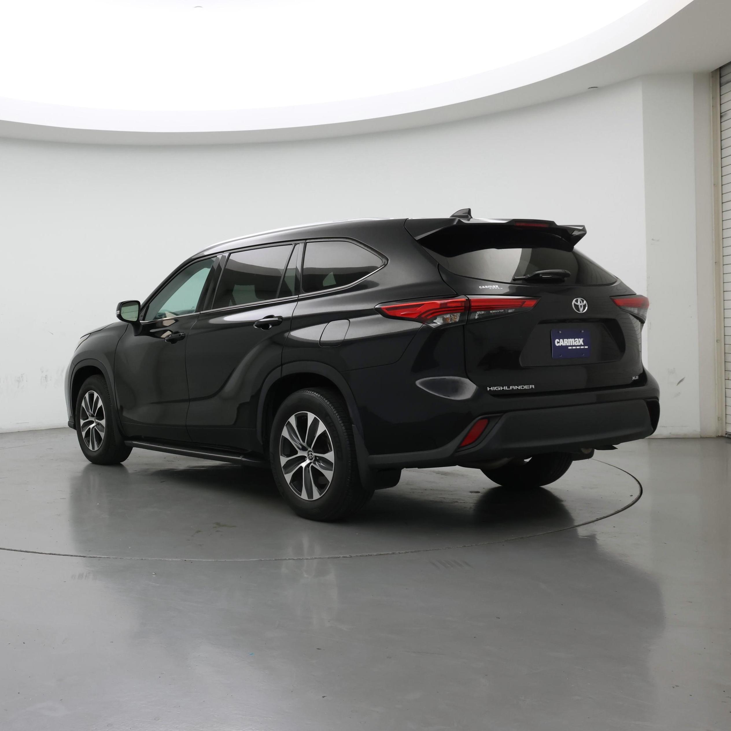 Thumbnail: 2021 Toyota Highlander - 2
