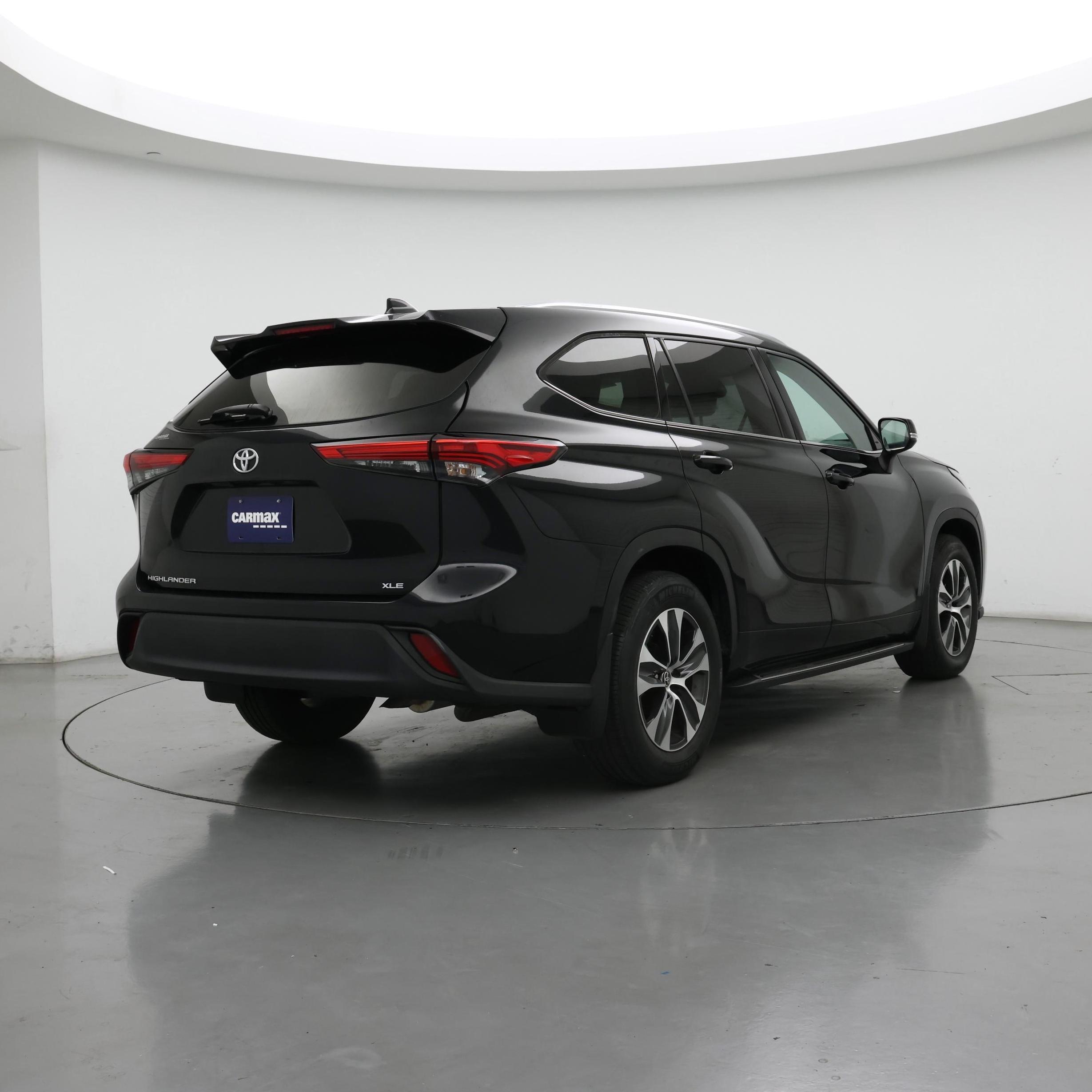 Thumbnail: 2021 Toyota Highlander - 8