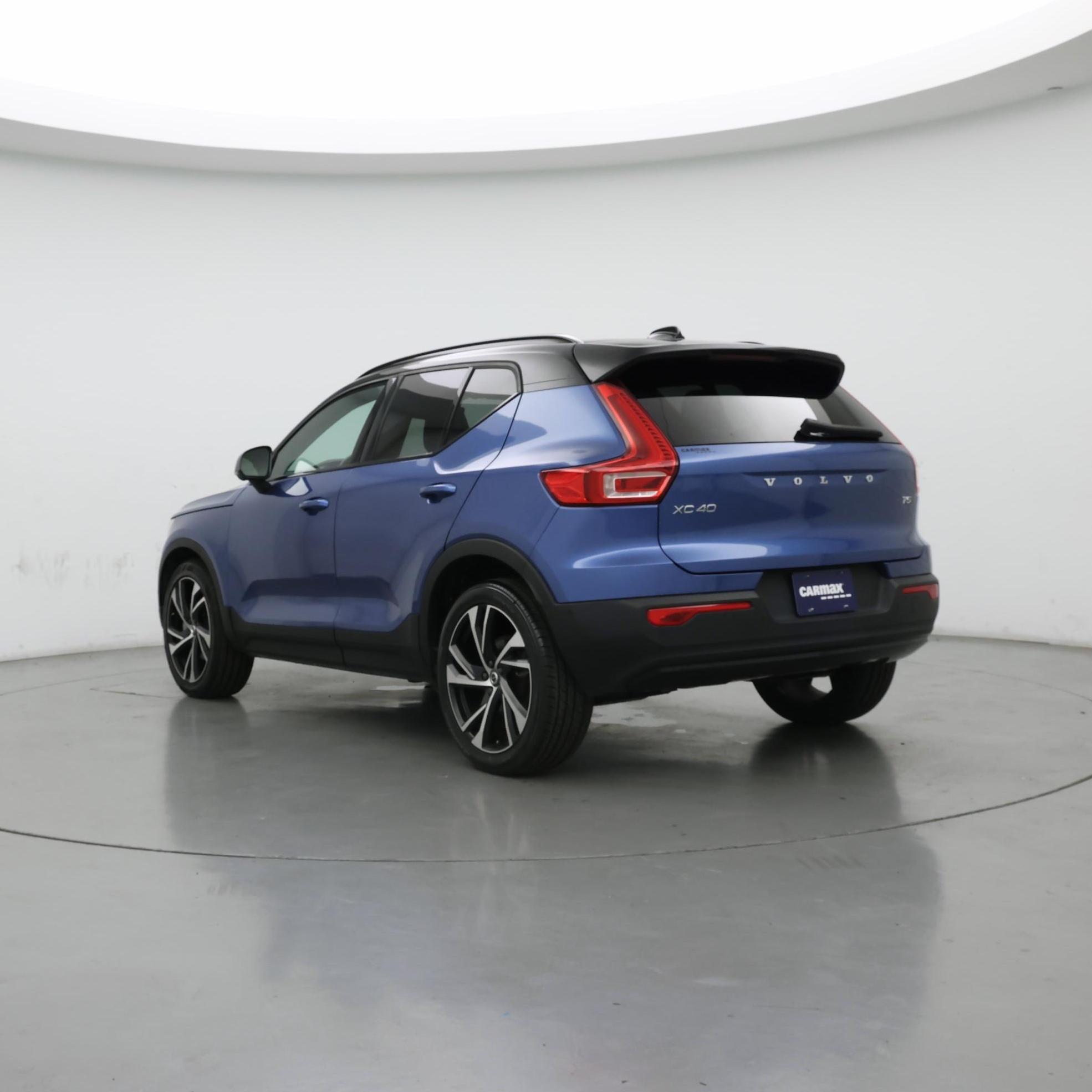 Thumbnail: 2021 Volvo XC40 - 2