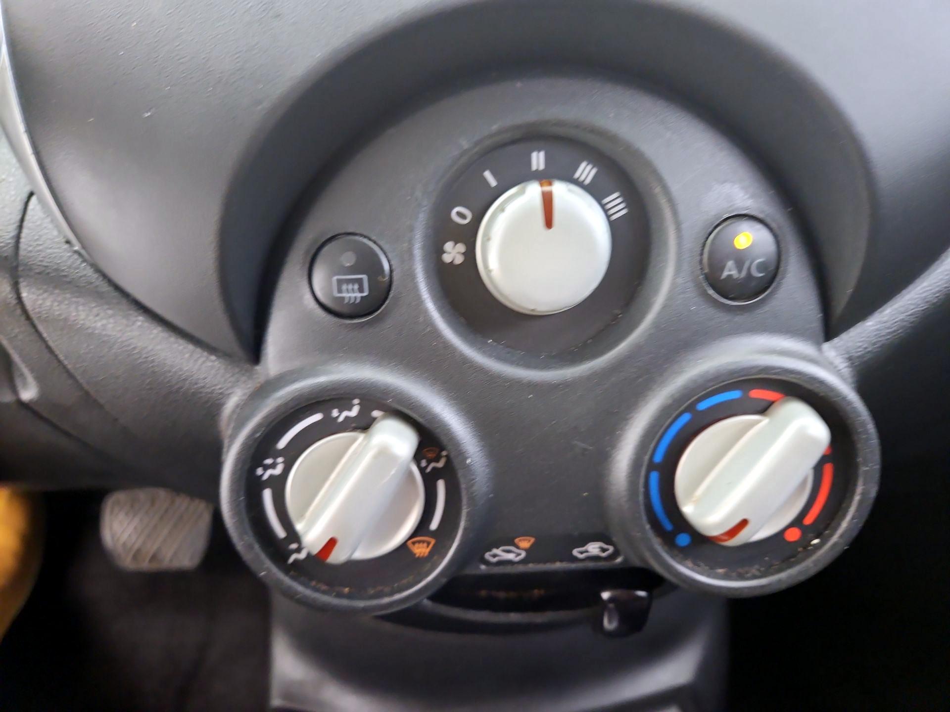 Thumbnail: 2014 Nissan Versa - 15