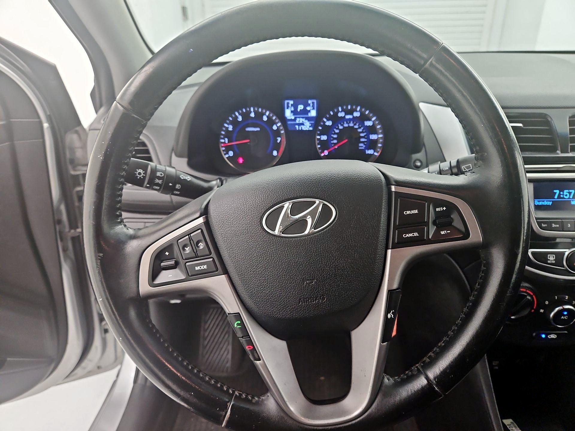 Thumbnail: 2017 Hyundai Accent - 10