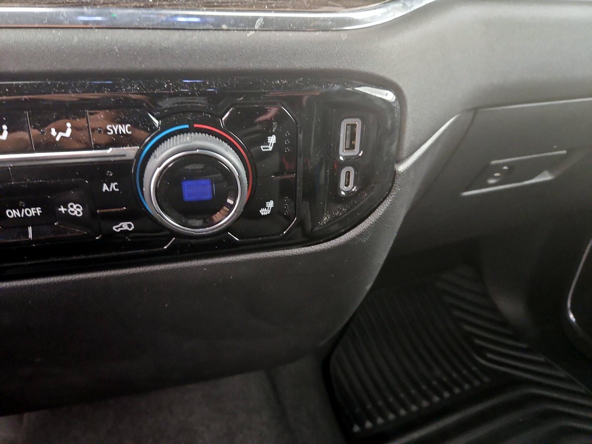 Thumbnail: 2024 Chevrolet Silverado 1500 - 18