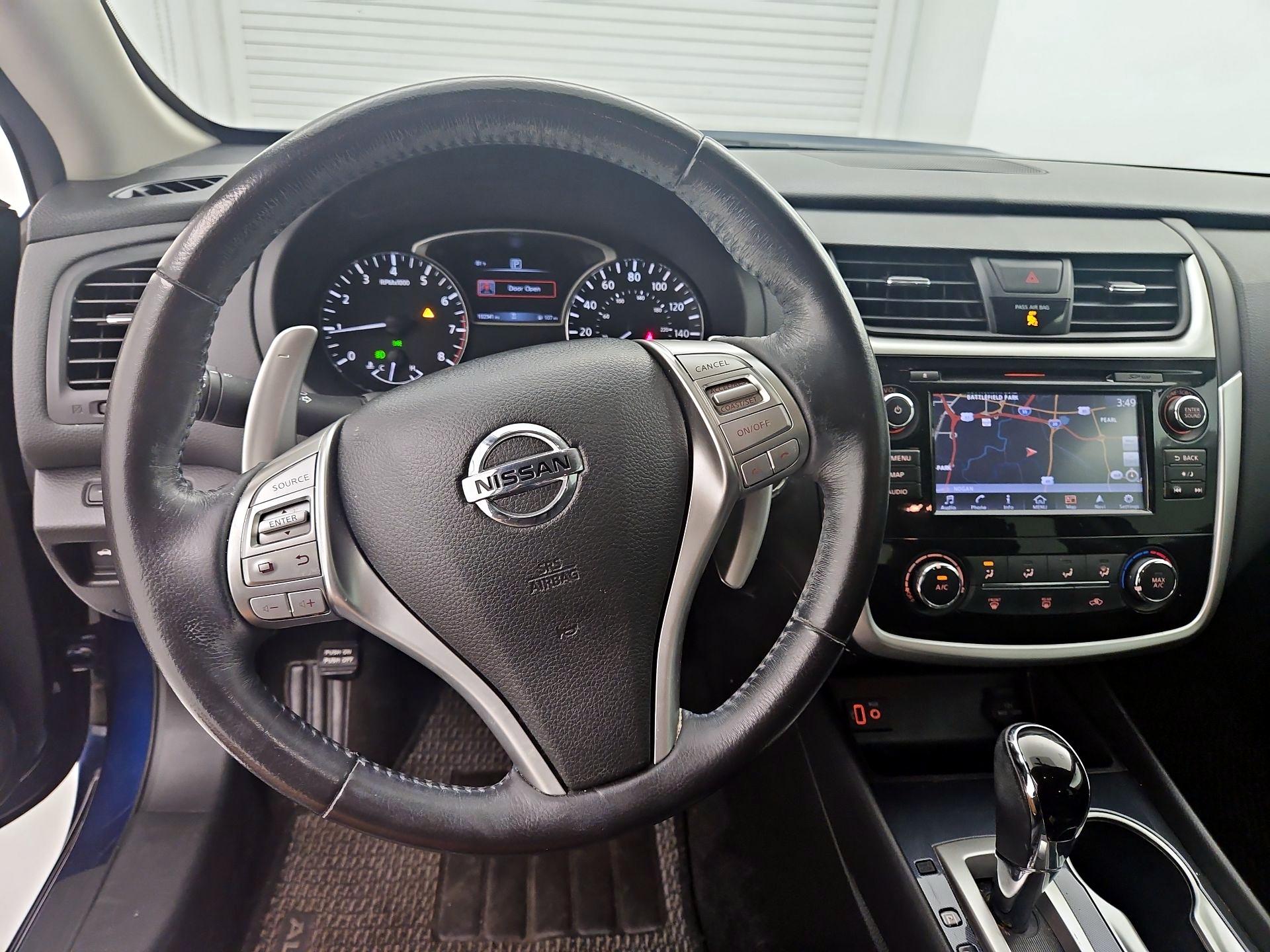 Thumbnail: 2018 Nissan Altima - 10