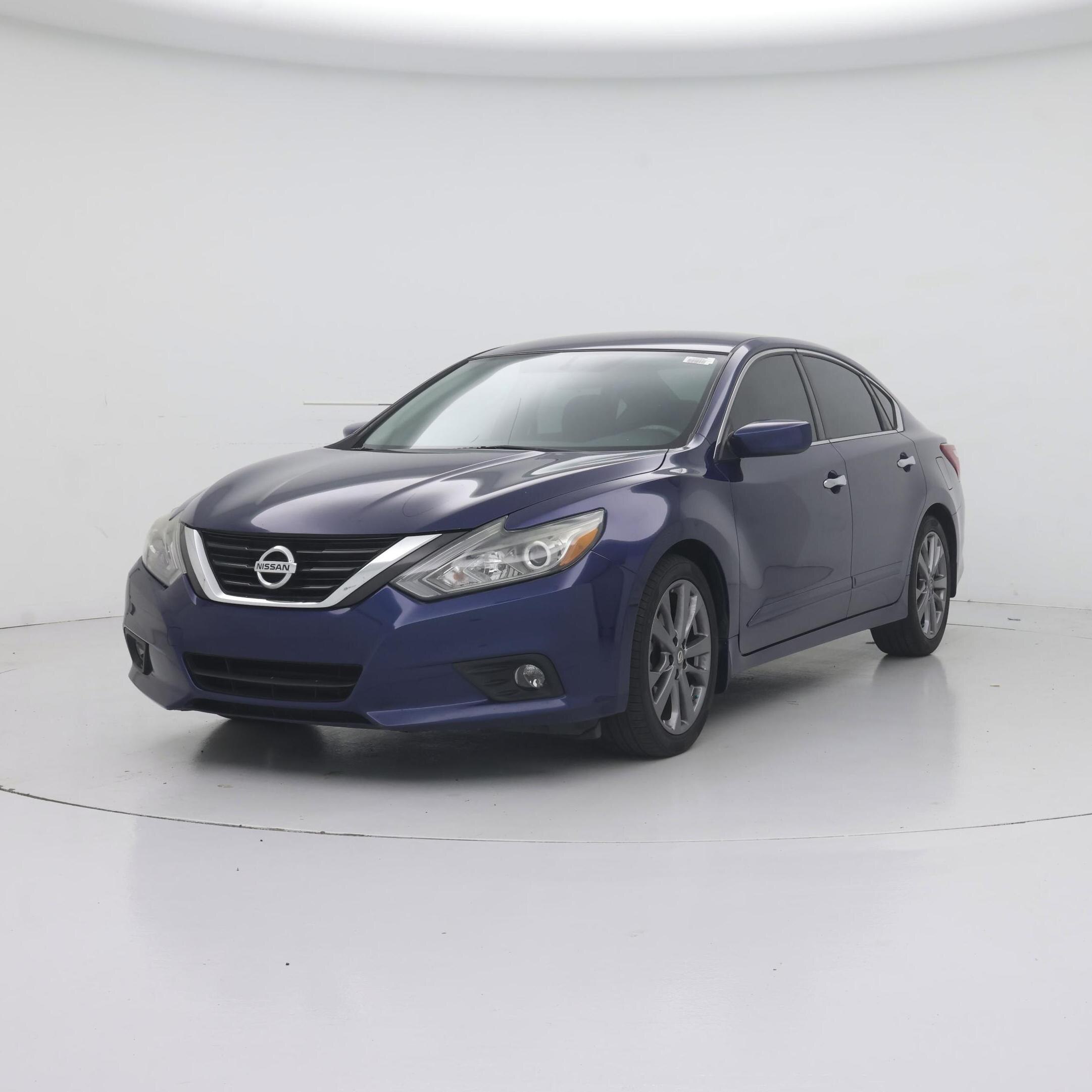 Thumbnail: 2018 Nissan Altima - 4